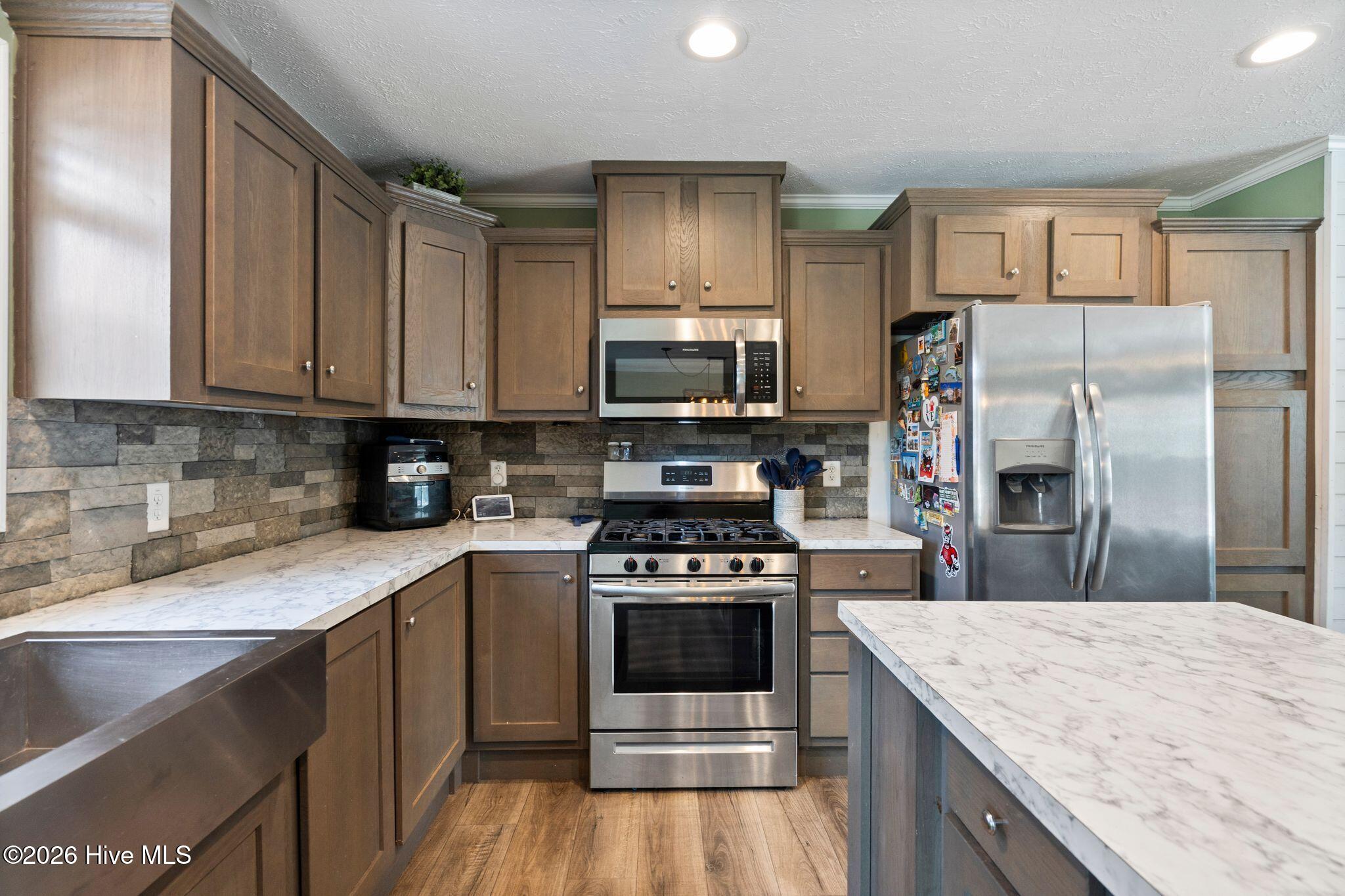 100559666 | Photo 21