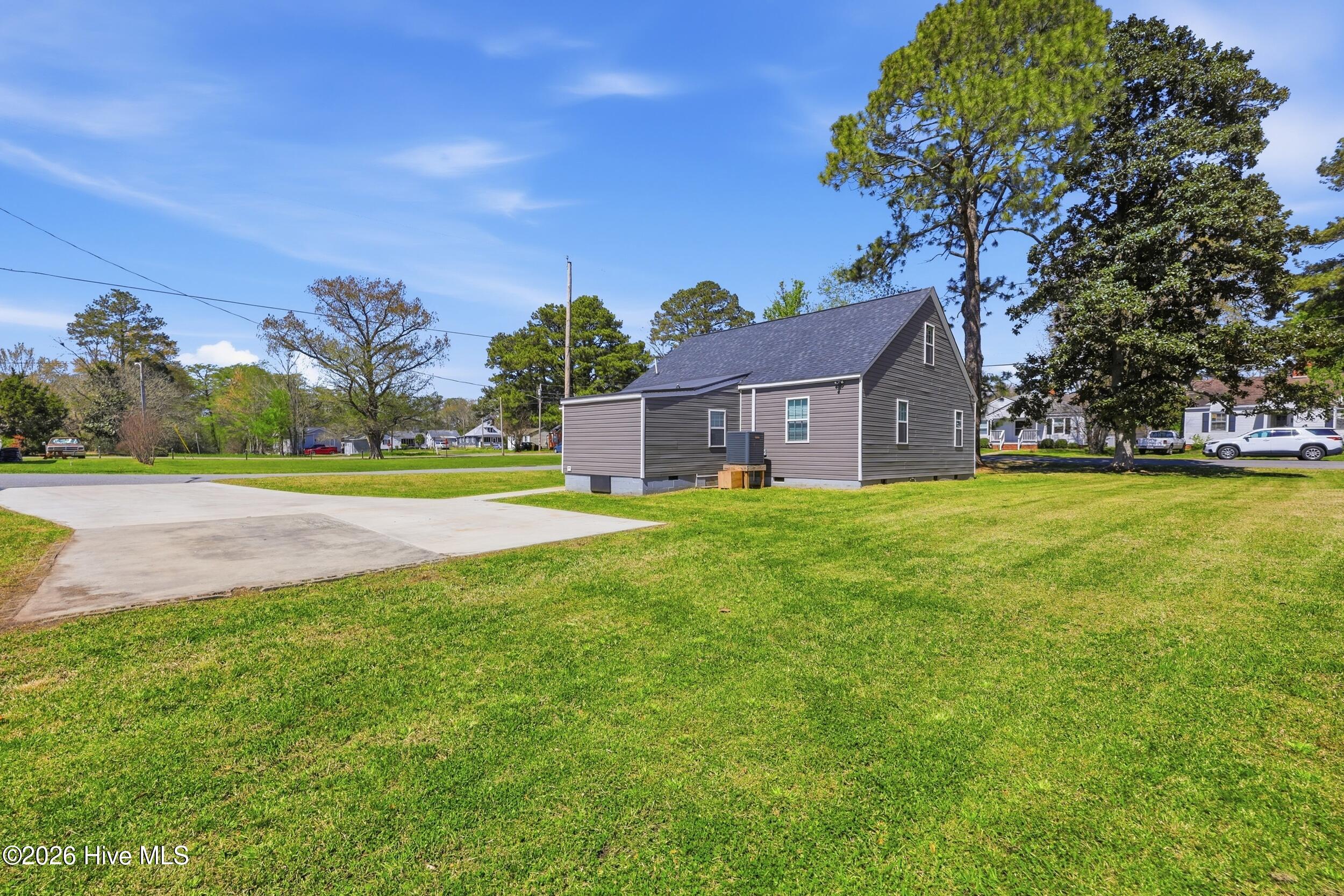 901 Tuscarora Avenue, Elizabeth City, NC, 27909