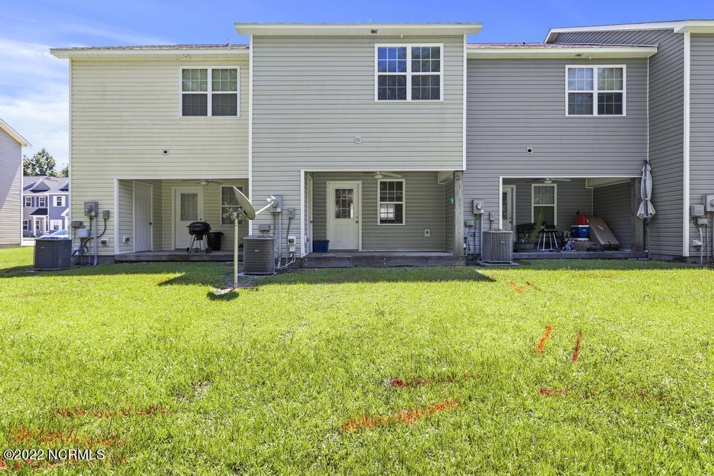 100568996 | Photo 19