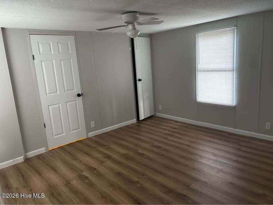 100569562 | Photo 12