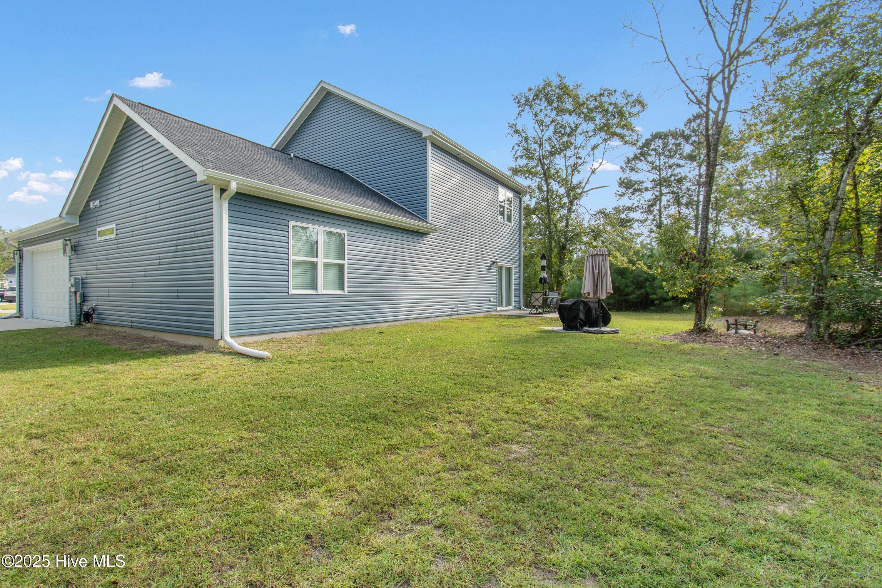 100530702 | Photo 33