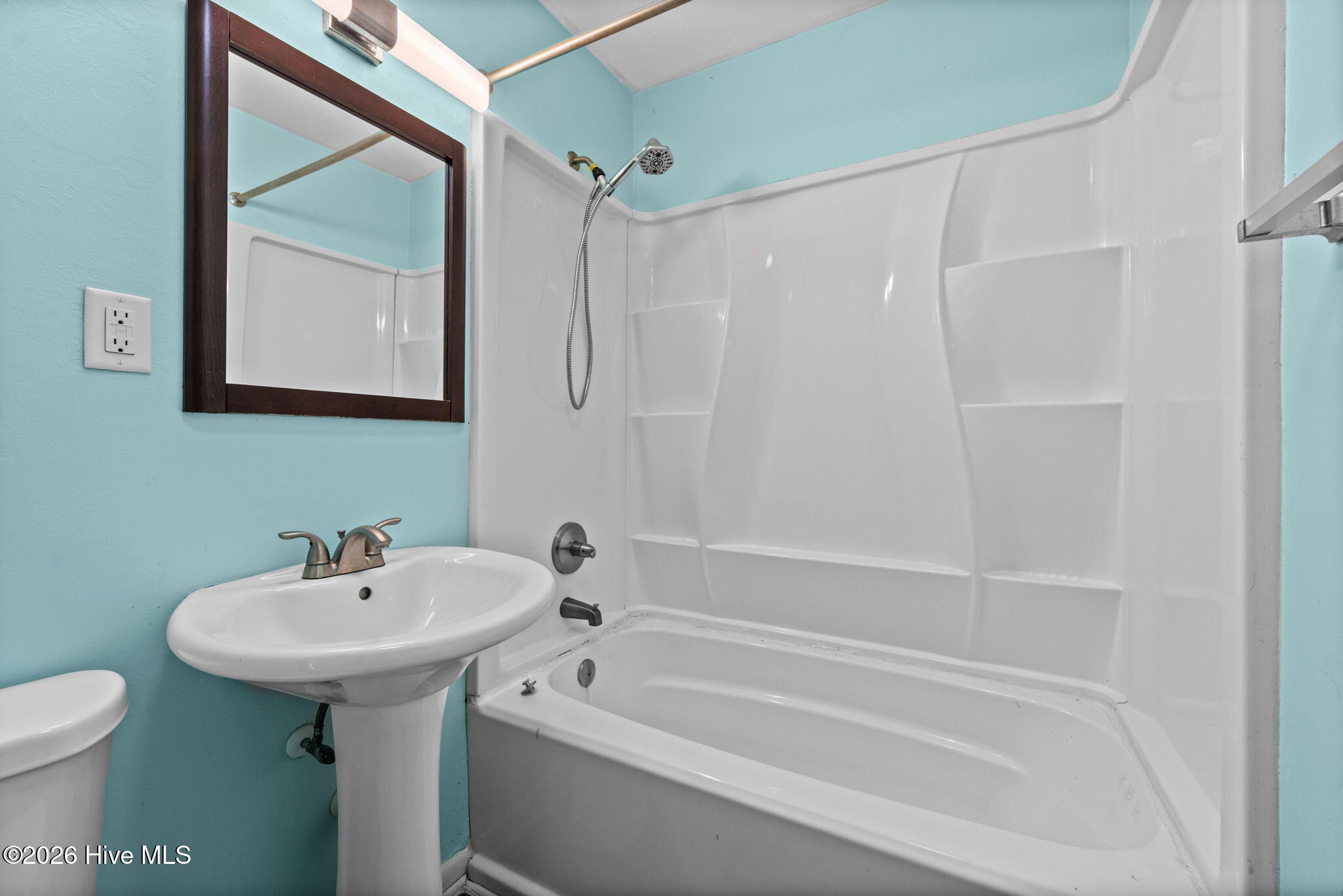 100547094 | Photo 11