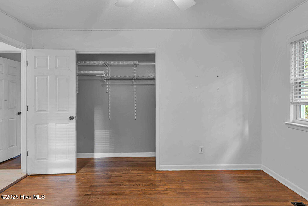 100546820 | Photo 15