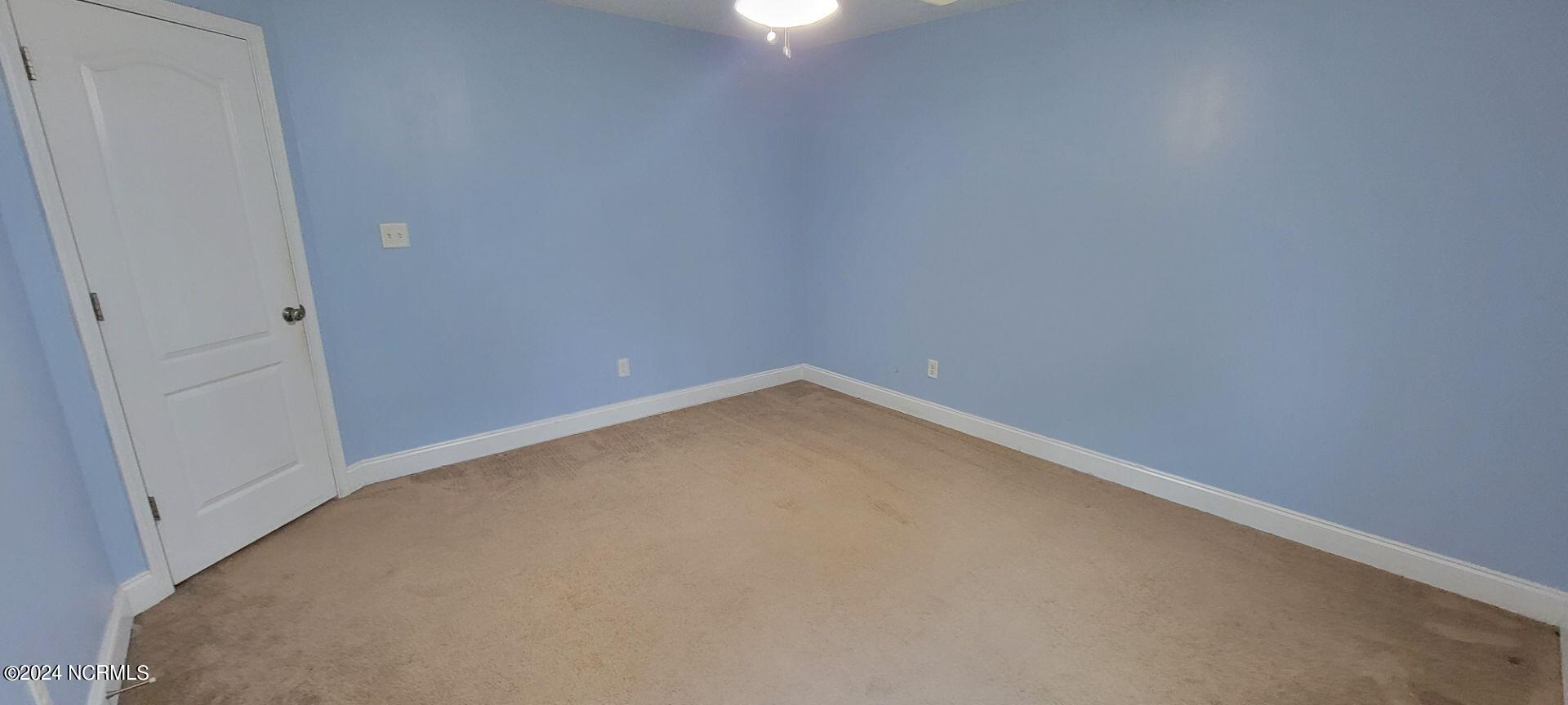 100556594 | Photo 15