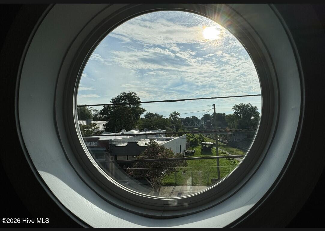 100559977 | Photo 13