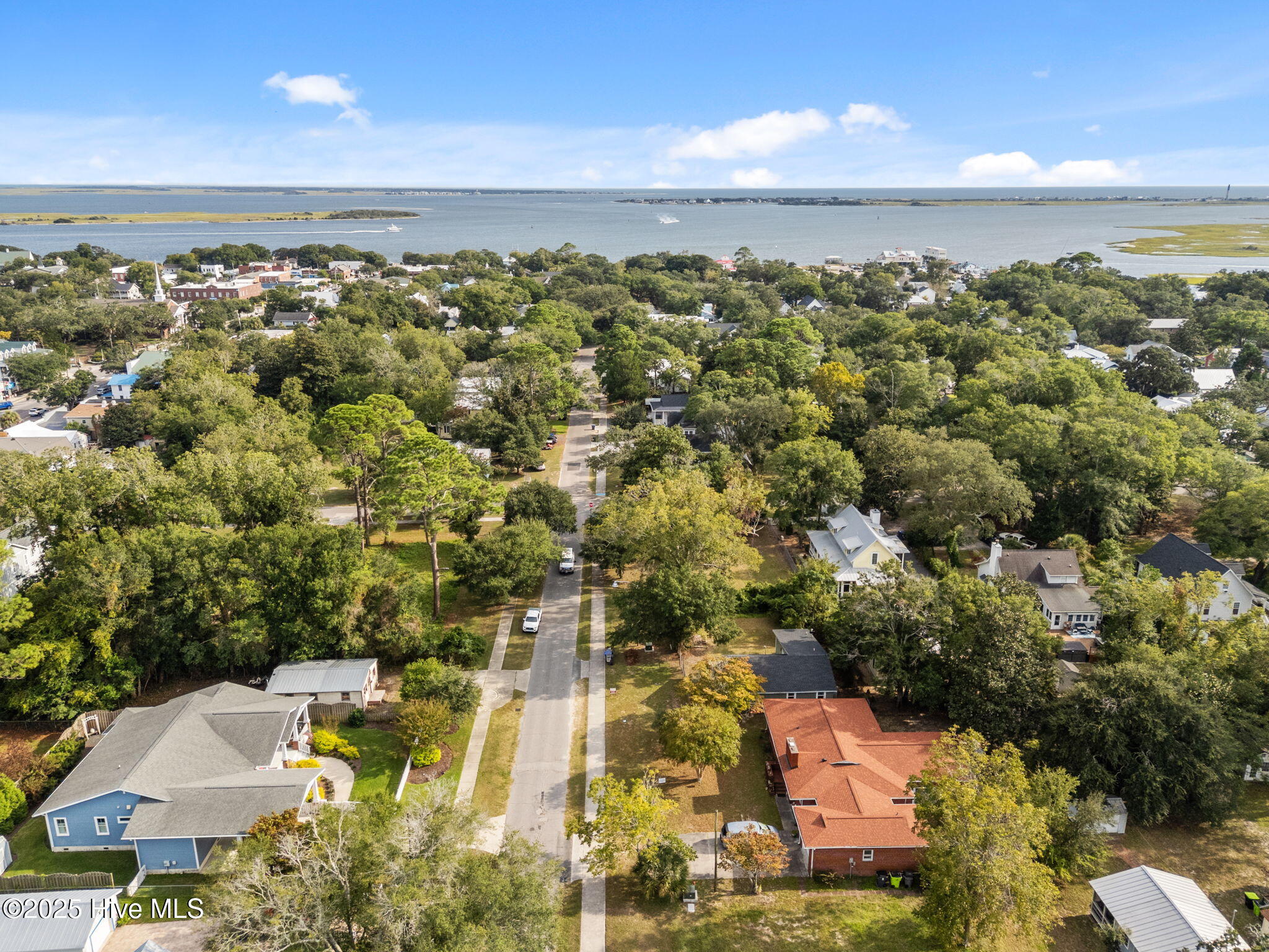 100550453 | Photo 15