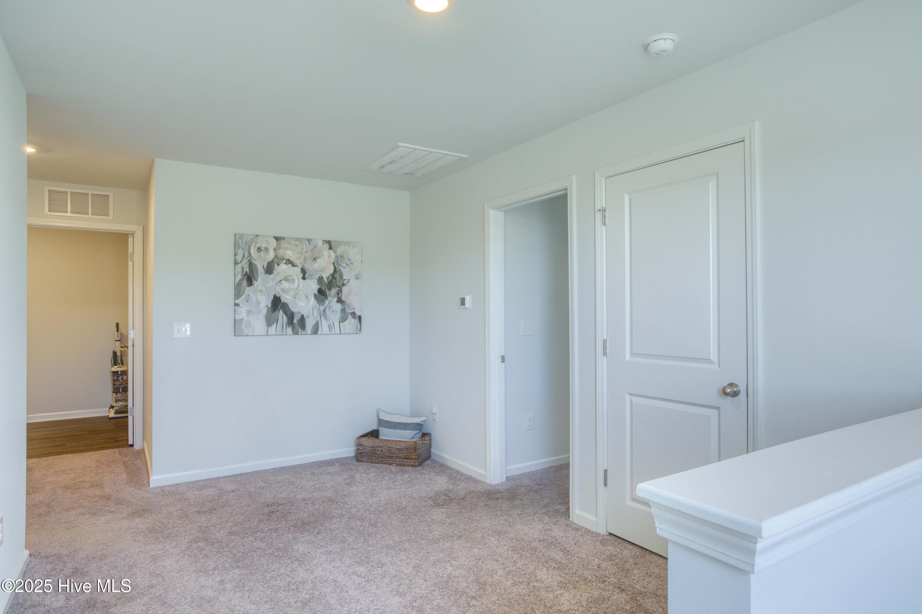 100538124 | Photo 18