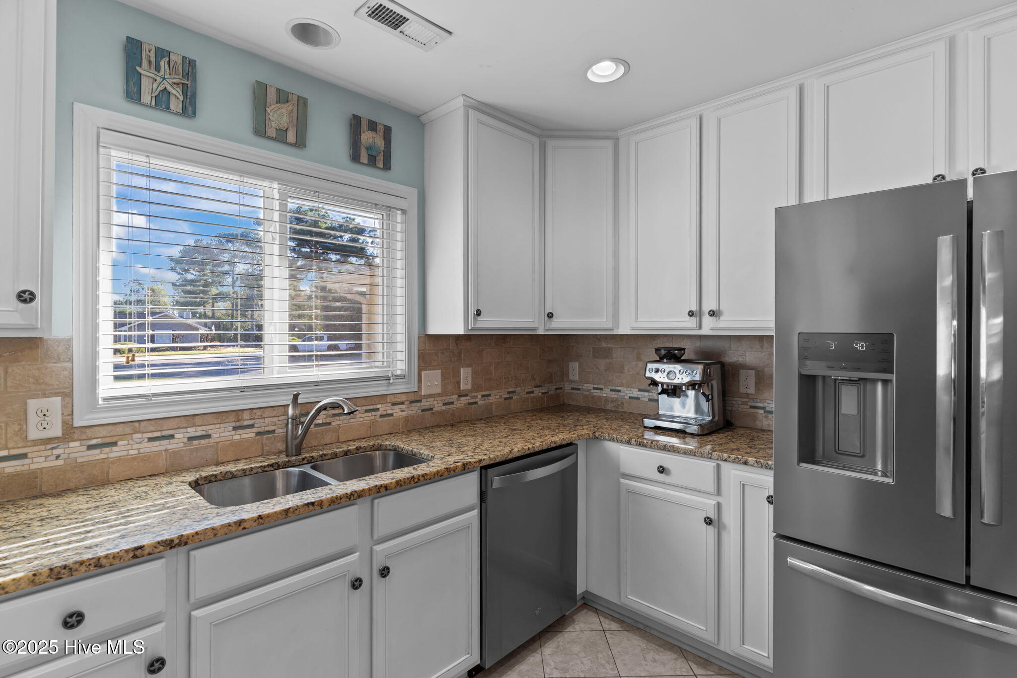 100537422 | Photo 22