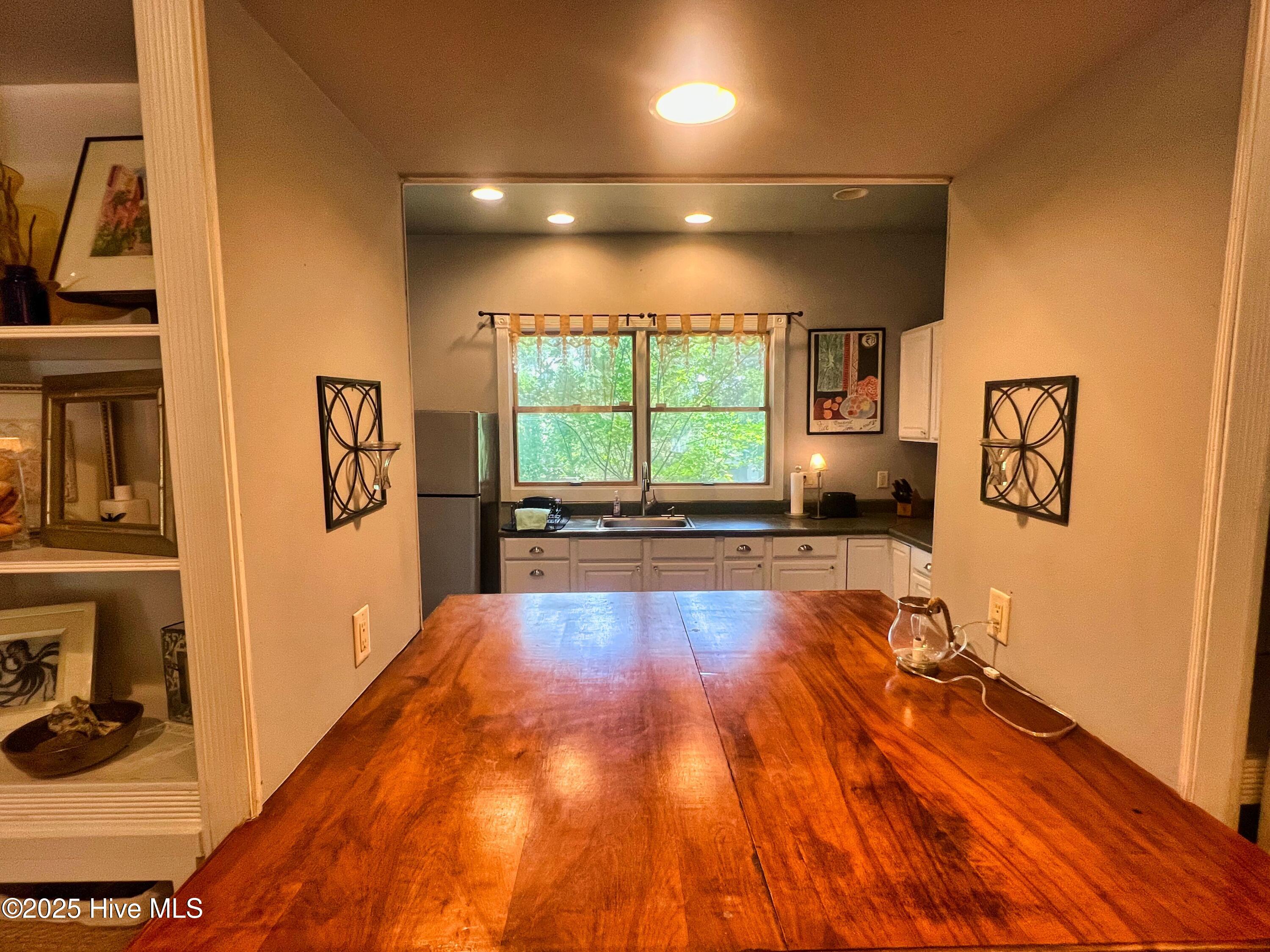 100509231 | Photo 36