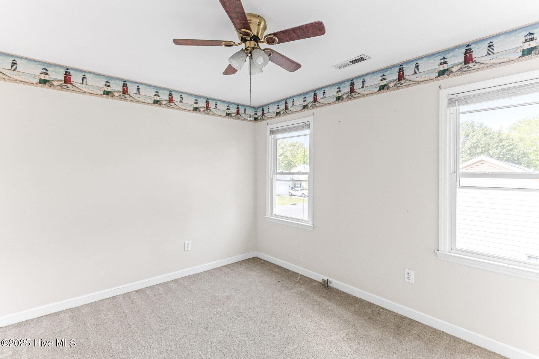 100505996 | Photo 32