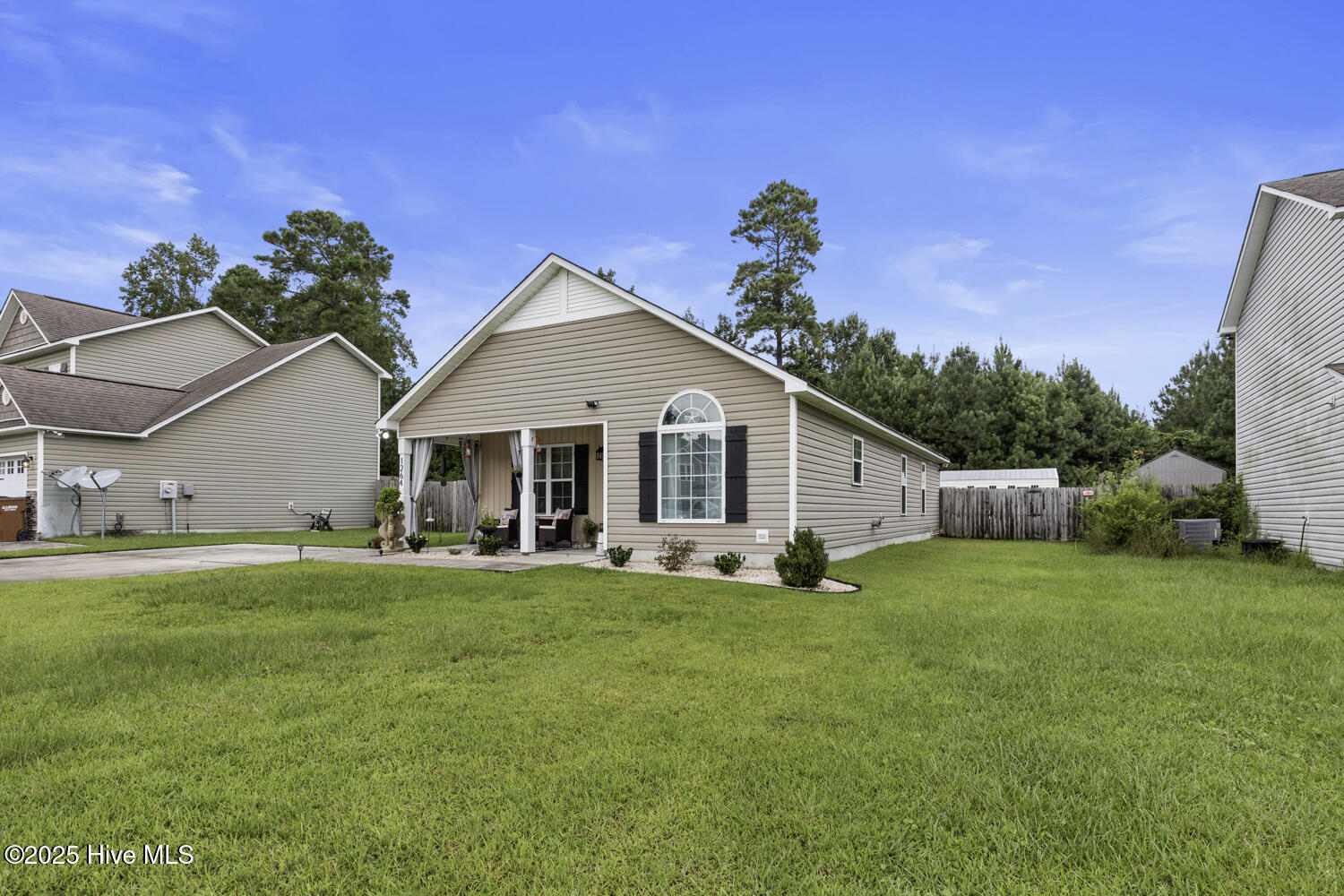 1264 Pickett Road, Jacksonville, NC 28540 – photo 4: pickett-4