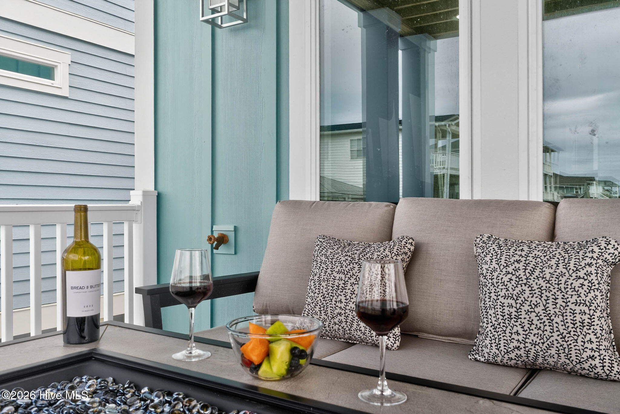 100543300 | Photo 23