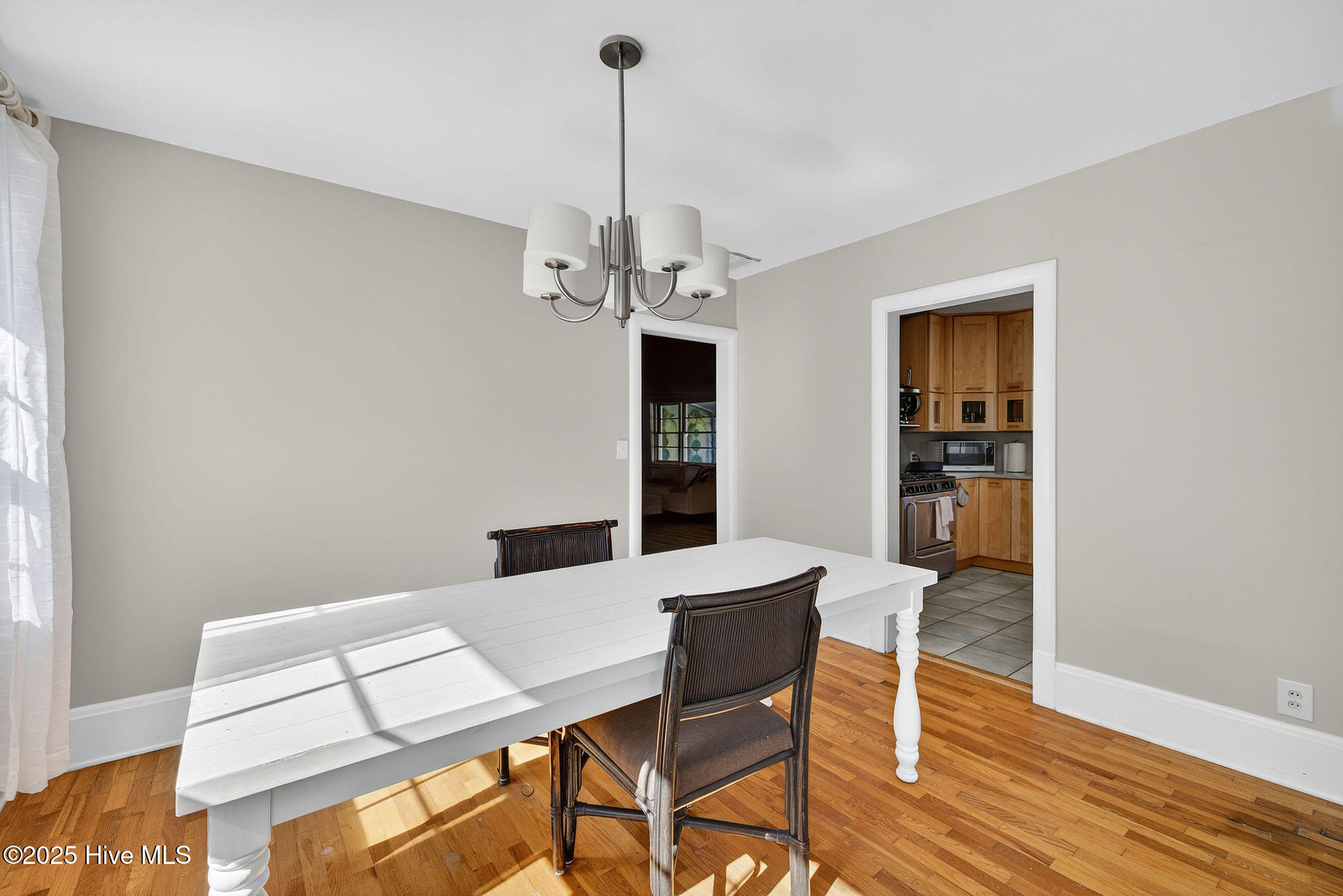 100539754 | Photo 16