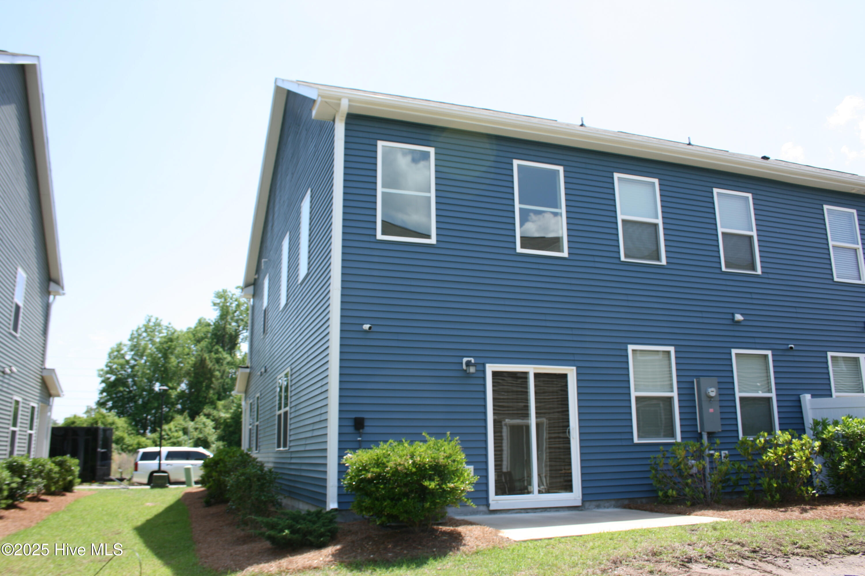 100509218 | Photo 31