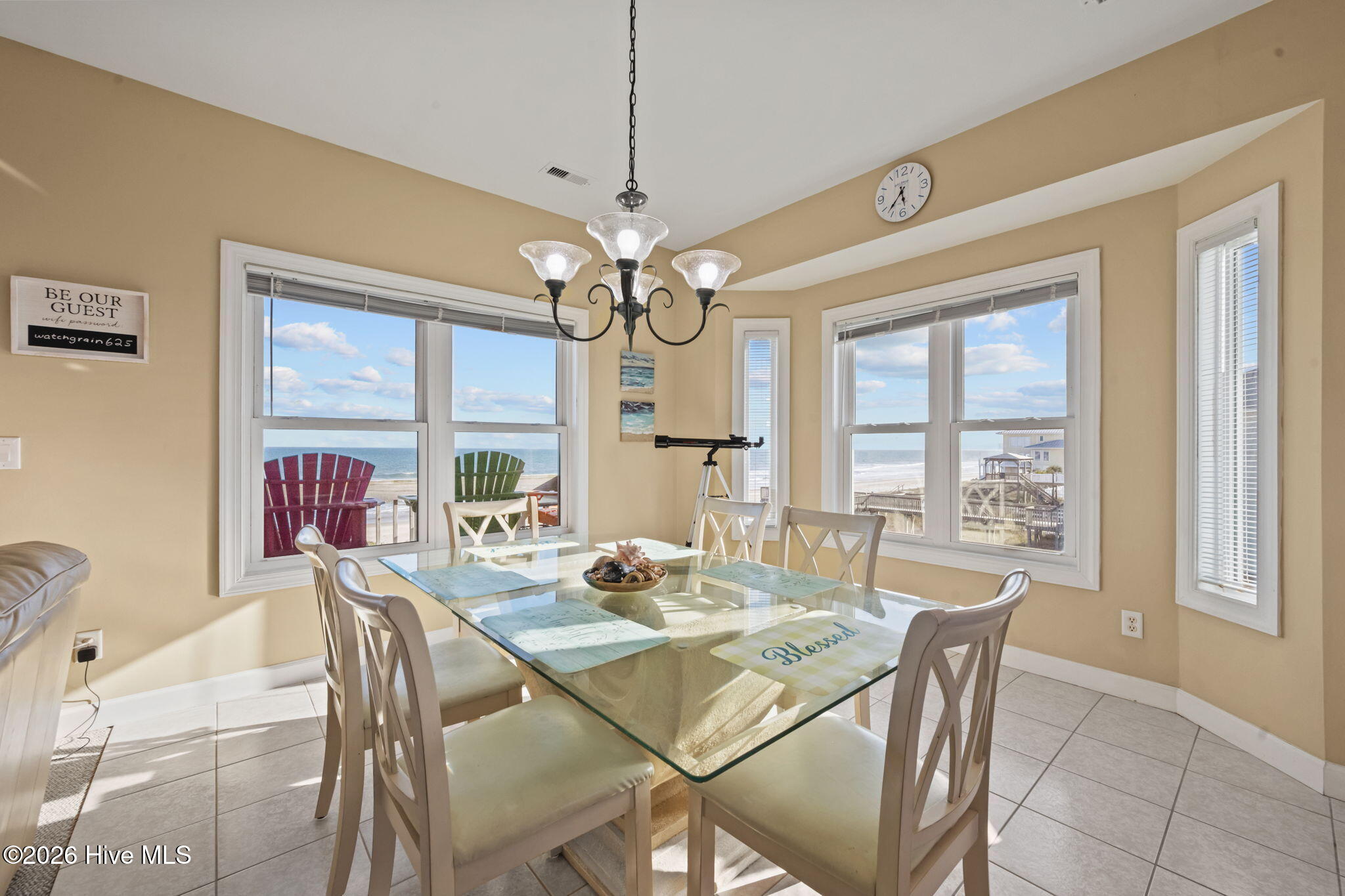 100567525 | Photo 26