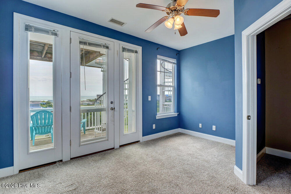 100550510 | Photo 23