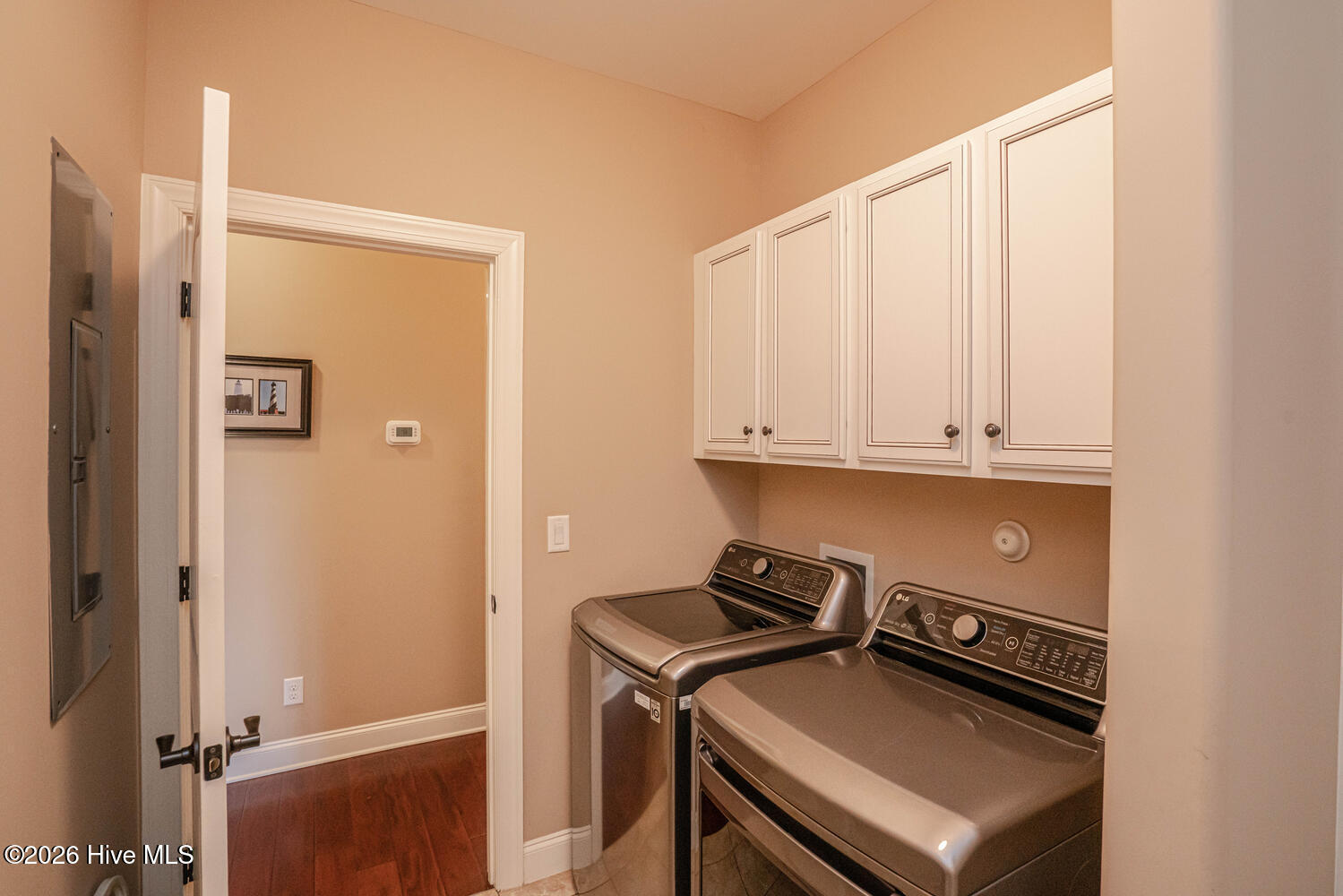 100552025 | Photo 58