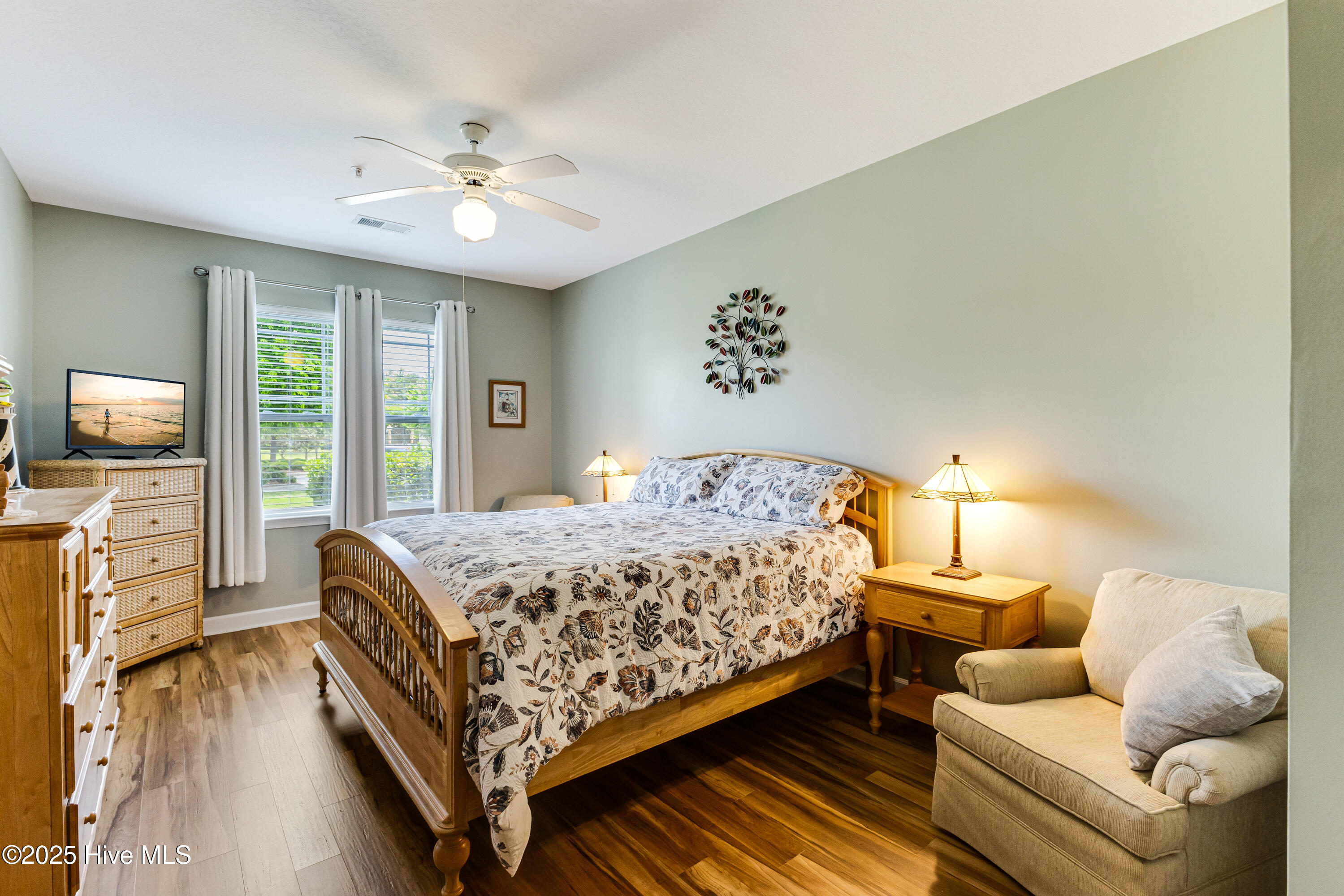 100507885 | Photo 16