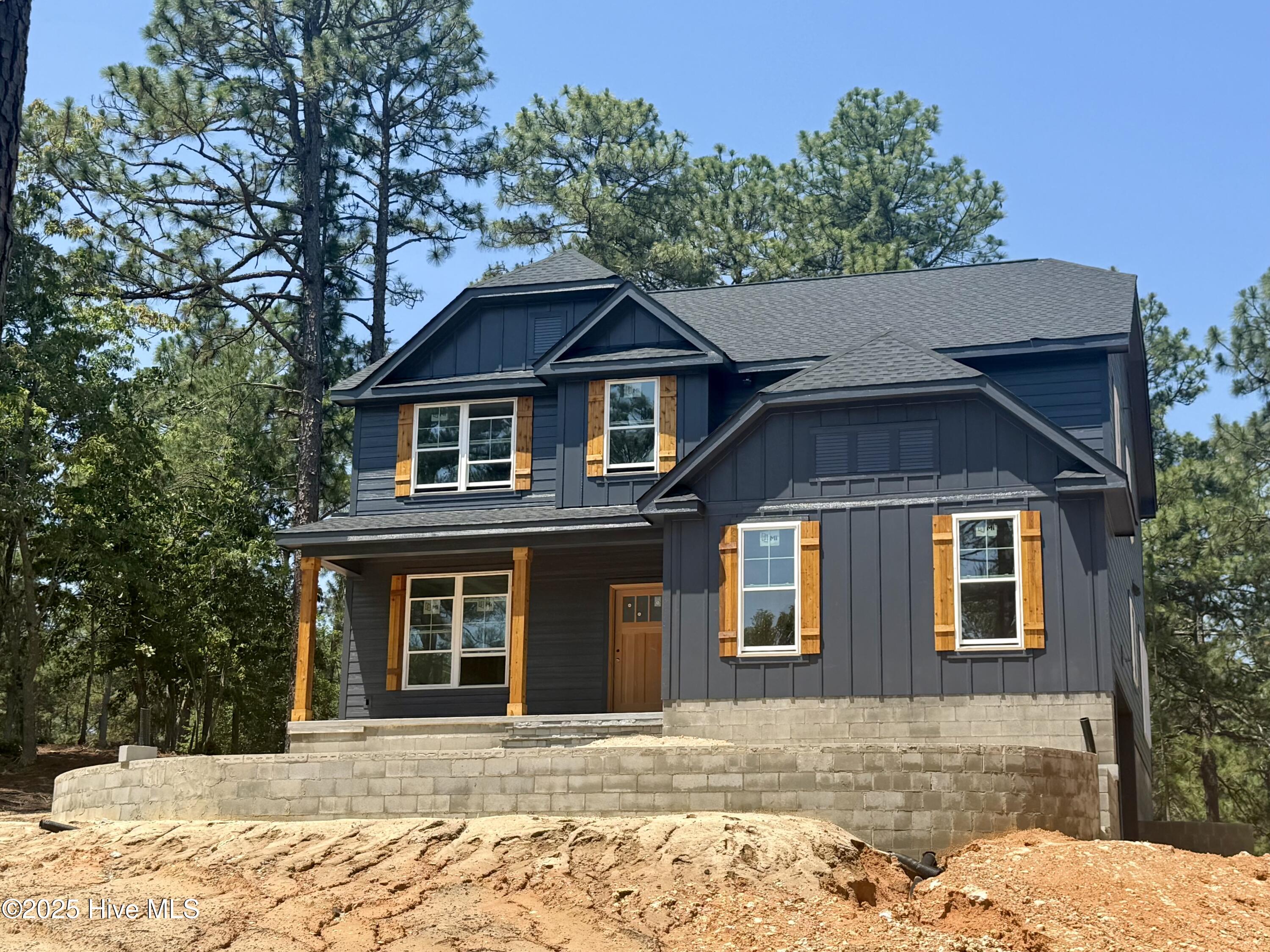 Homes for sale in West End, NC | 101 Douglas Dr, West End, NC 27376 | MLS# 100503246