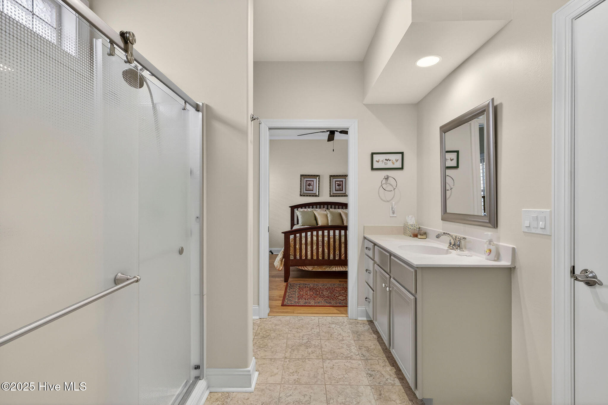 100544903 | Photo 31