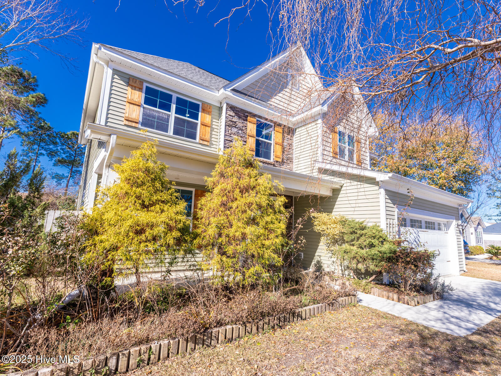 100546251 | Photo 43