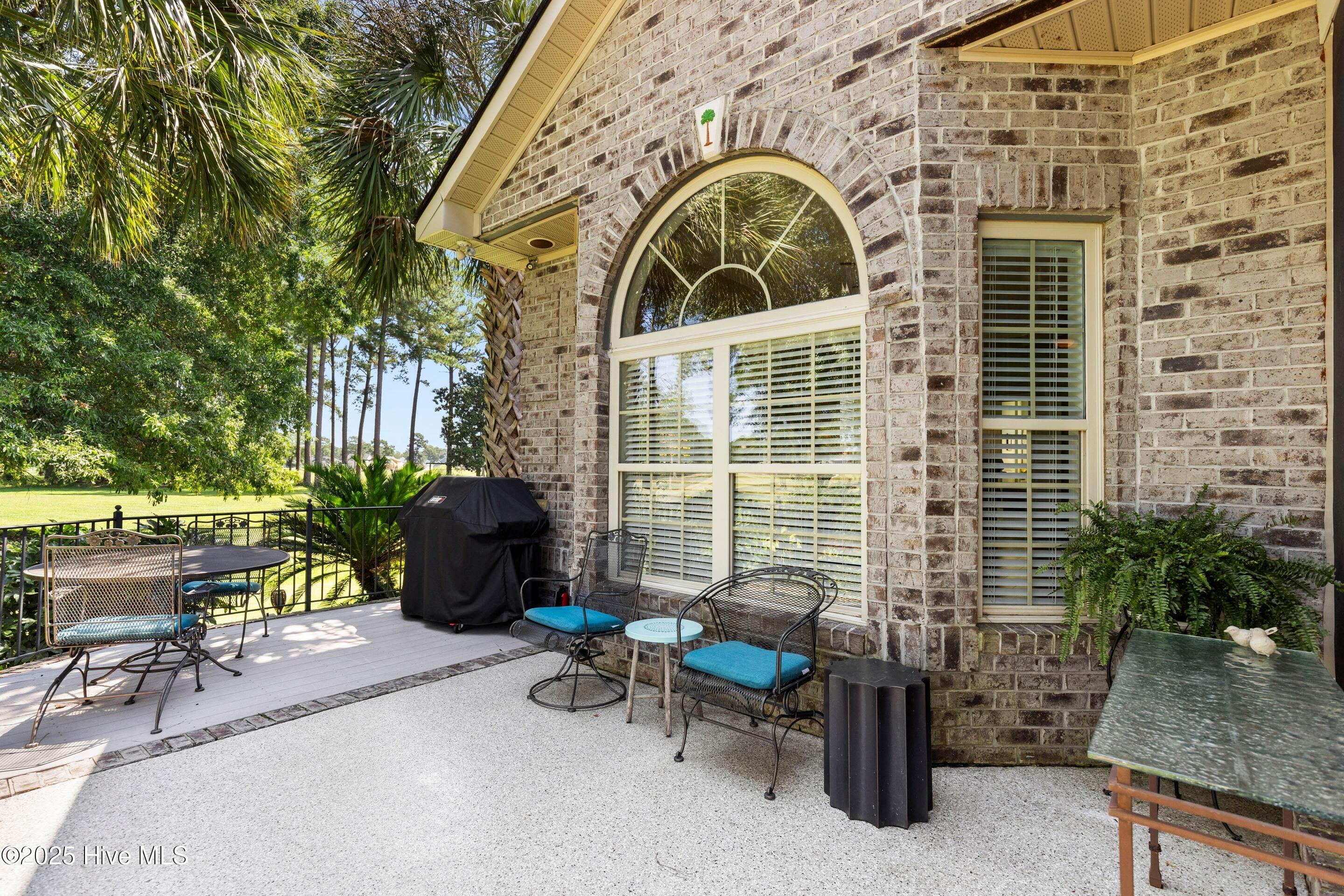 100529602 | Photo 11