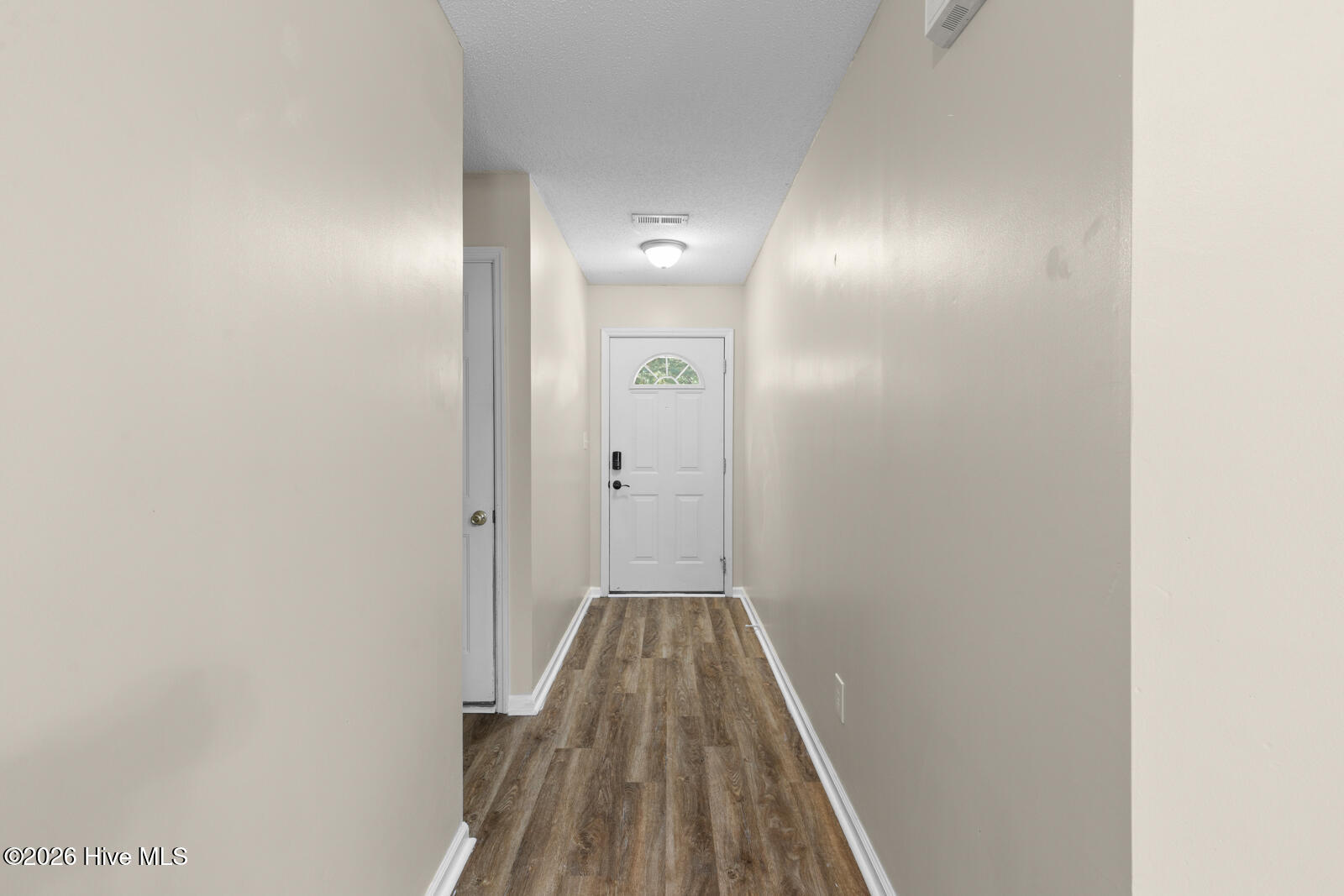 Photo 4 of Single family home for sale at 403 Huff Dr, Jacksonville, NC 28546 | MLS# 100608024 | Listing updated on 2026-10-06