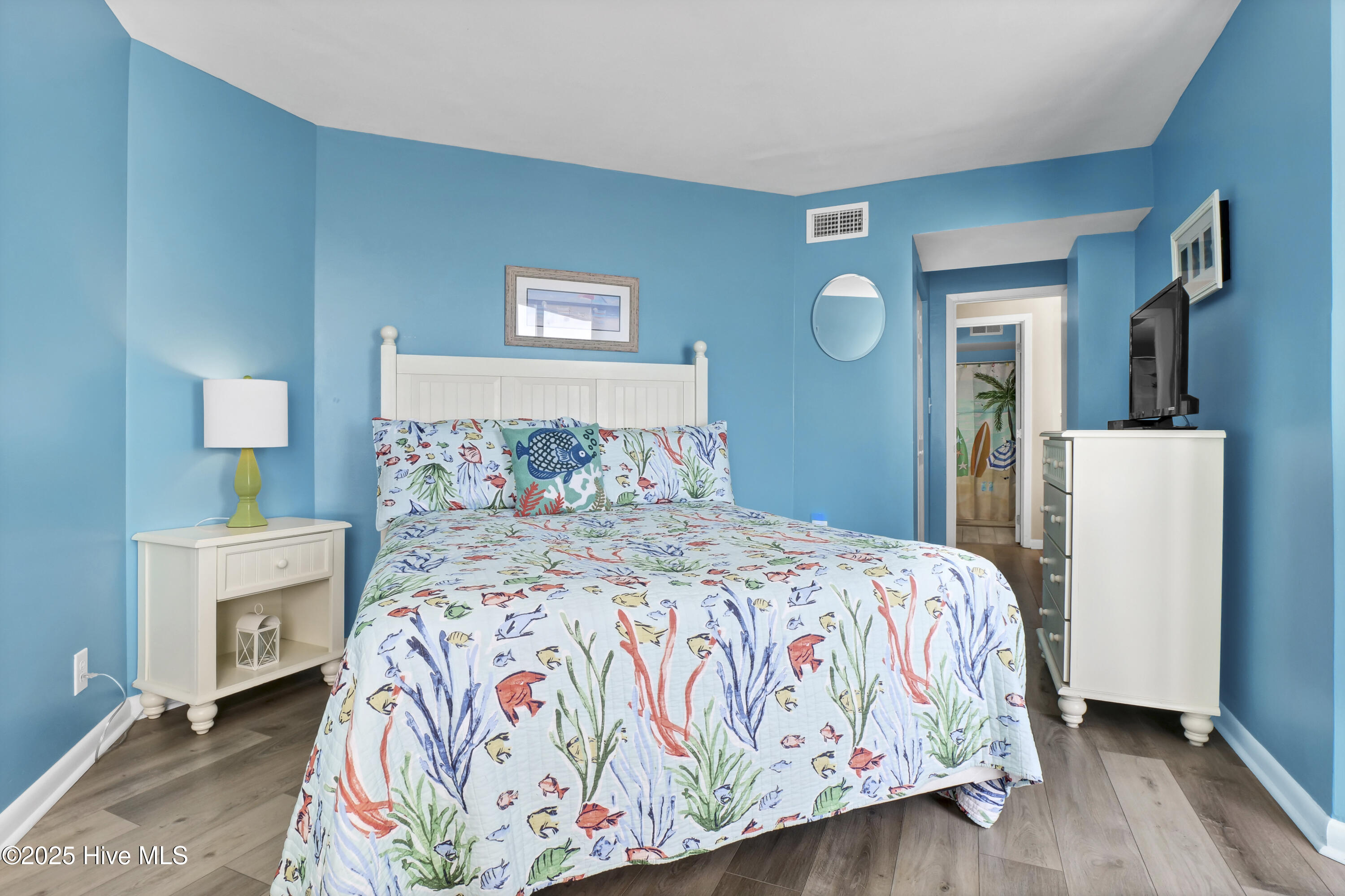 100520966 | Photo 17