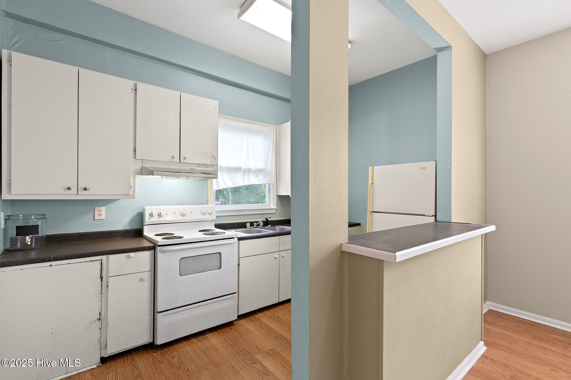 100544261 | Photo 15