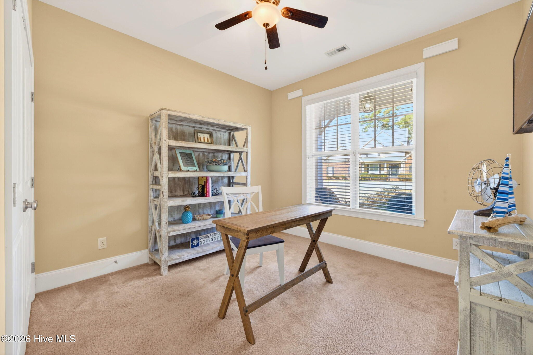 100558645 | Photo 36