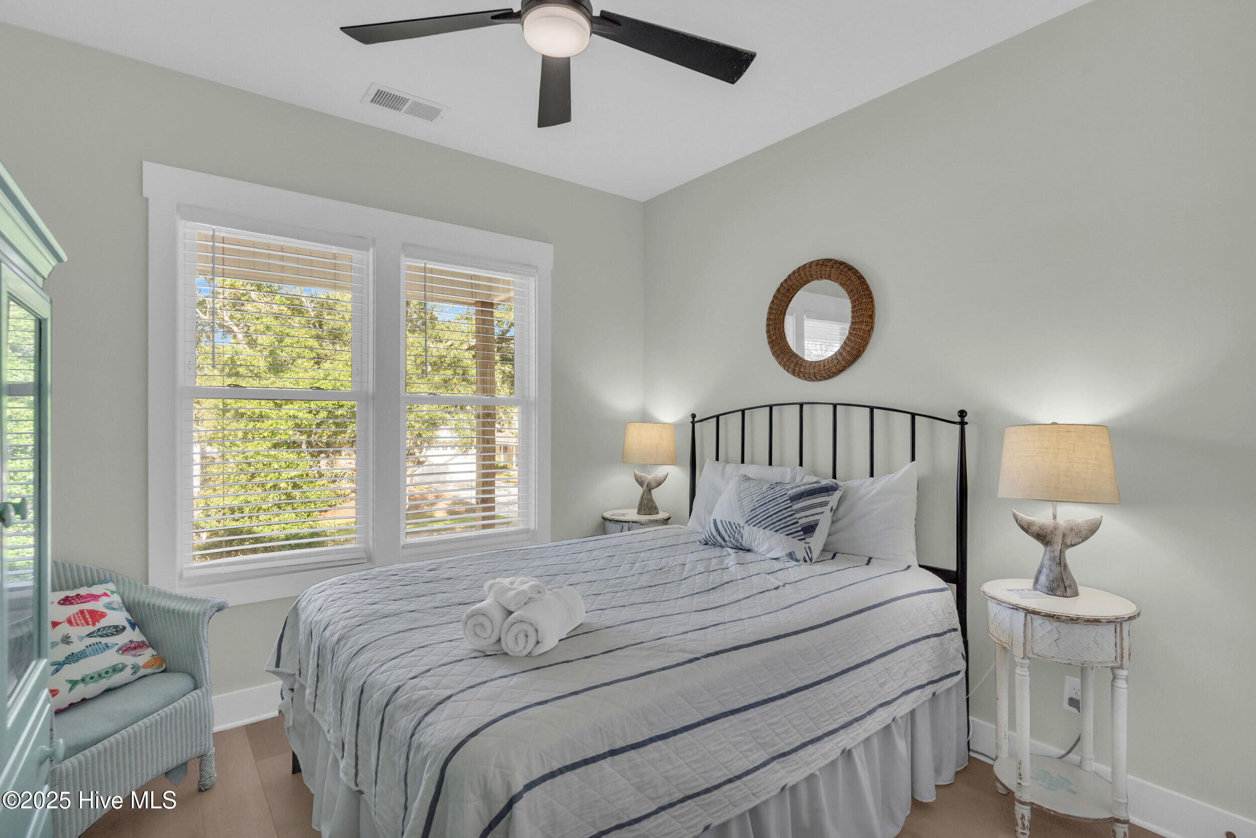 100534529 | Photo 25