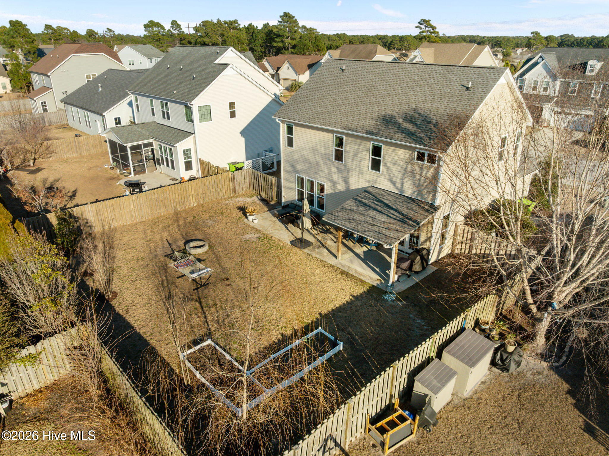 100557022 | Photo 38