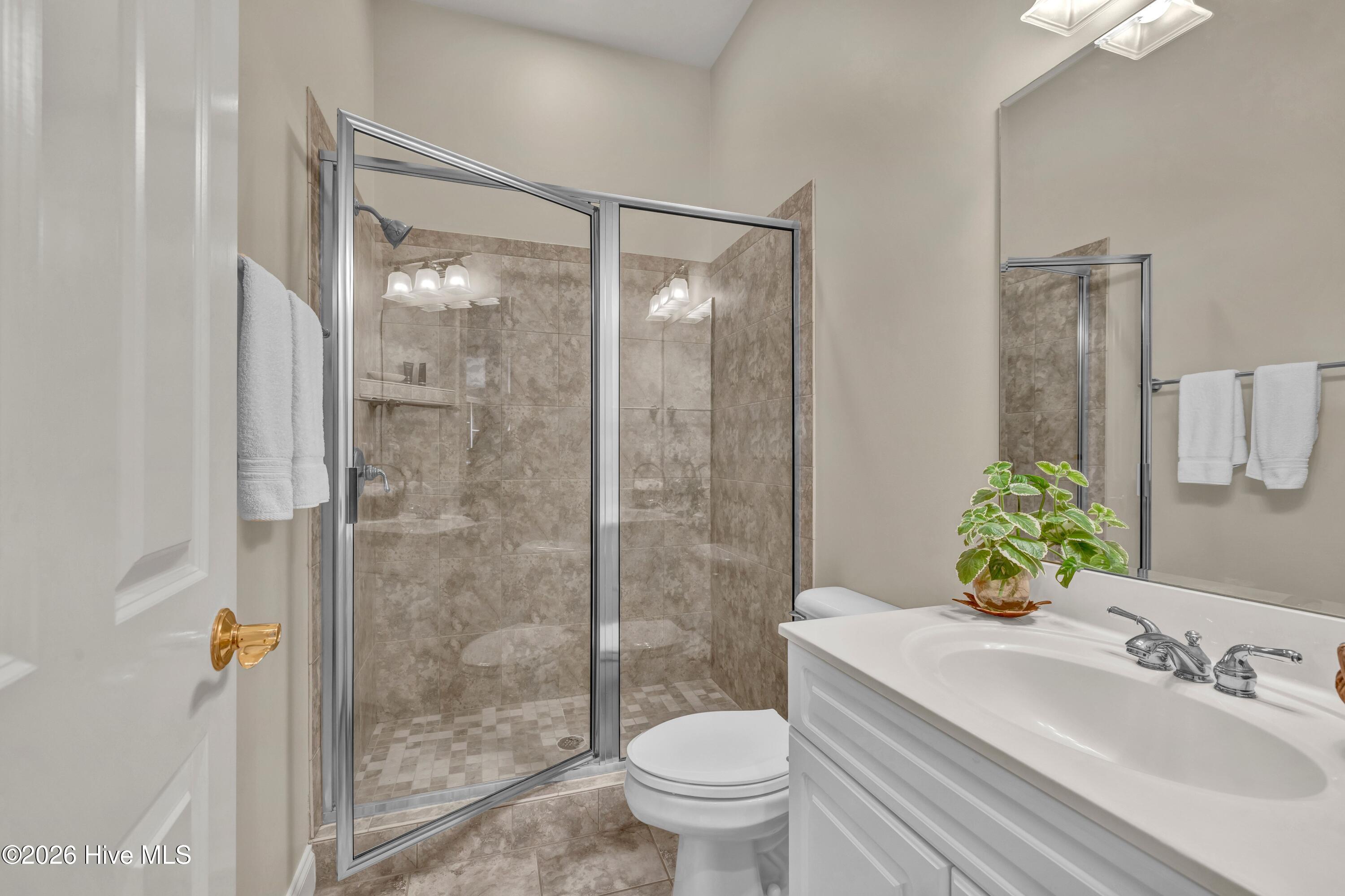 100554870 | Photo 21