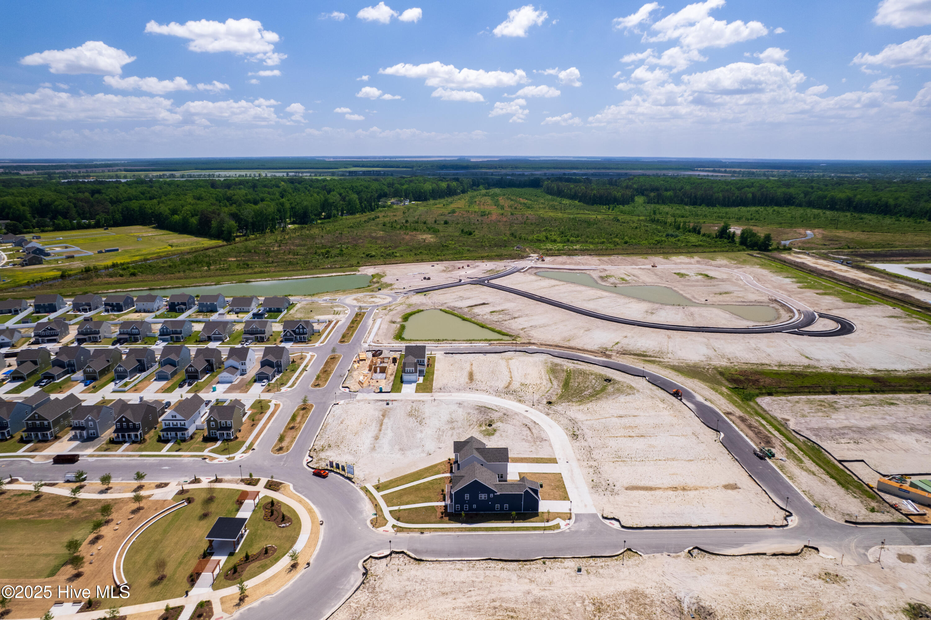 Homes for sale in Moyock, NC | 309 Iris Cir, Moyock, NC 27958 | MLS# 100524353