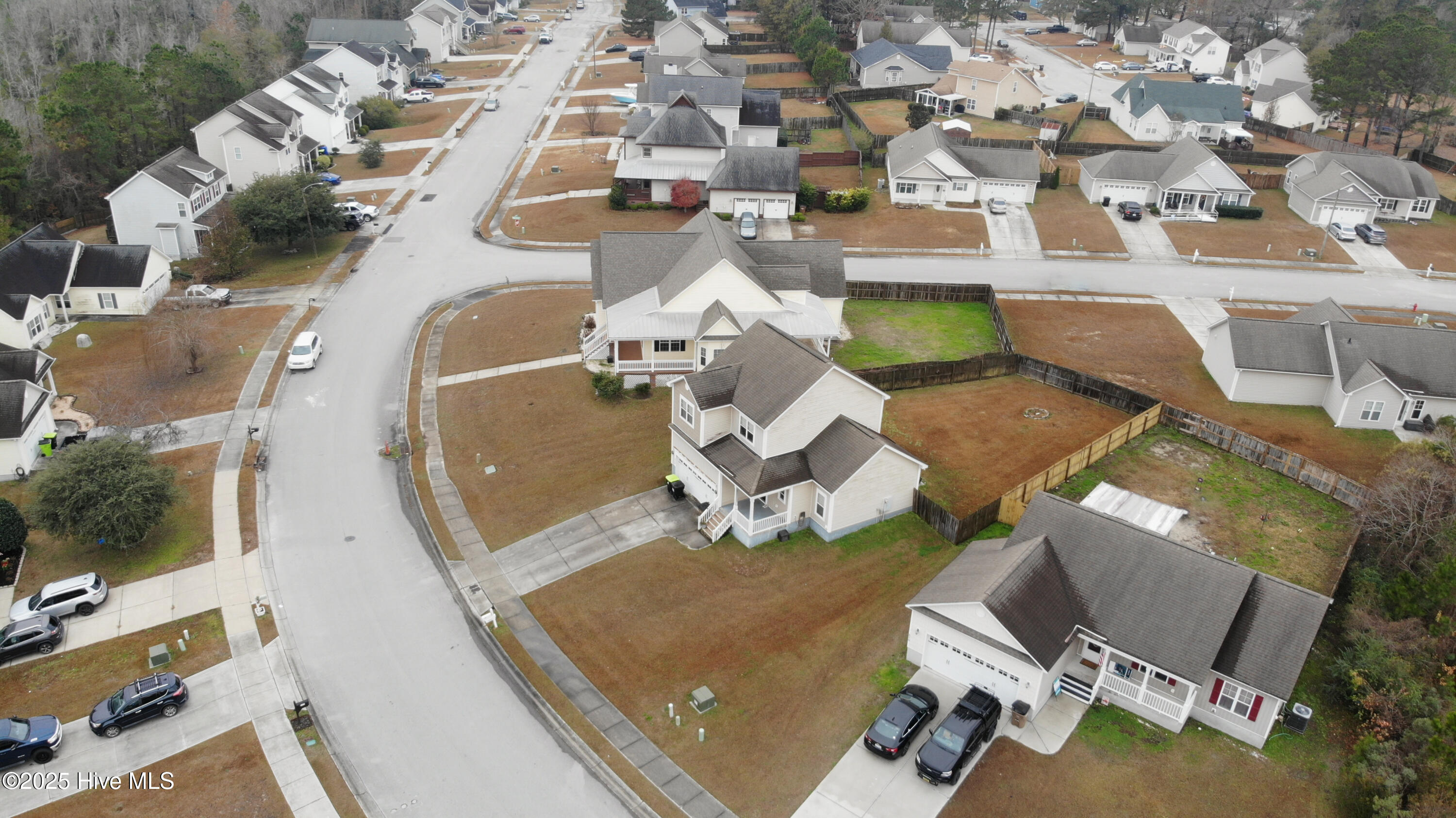 100539008 | Photo 66