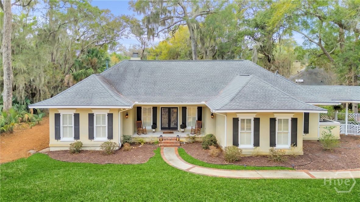 Photo 2 of Single family home for sale at 10 Tangletree Ln, Savannah, GA 31411 | MLS# SA362692 | Listing updated on 2026-09-18
