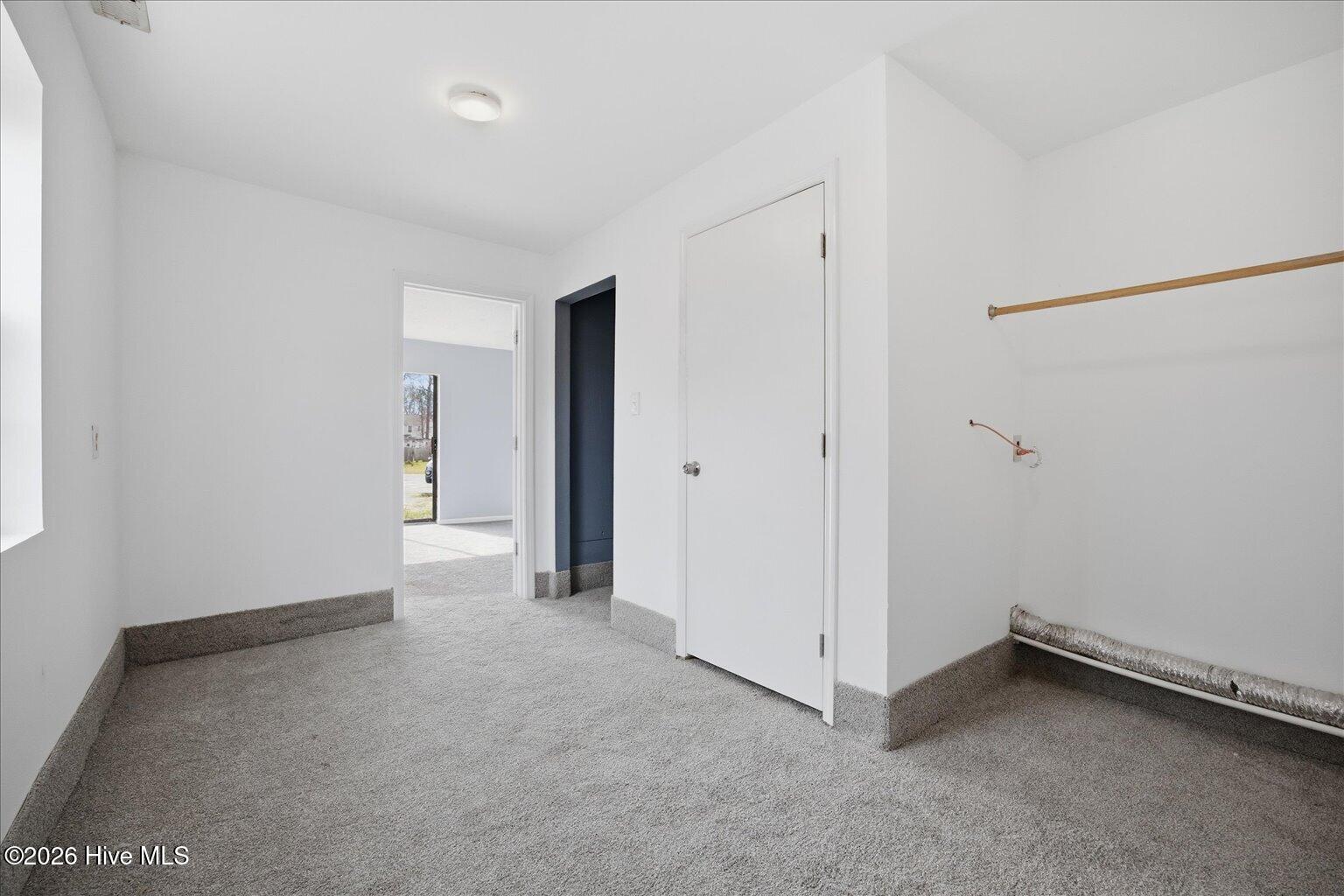 100555957 | Photo 12