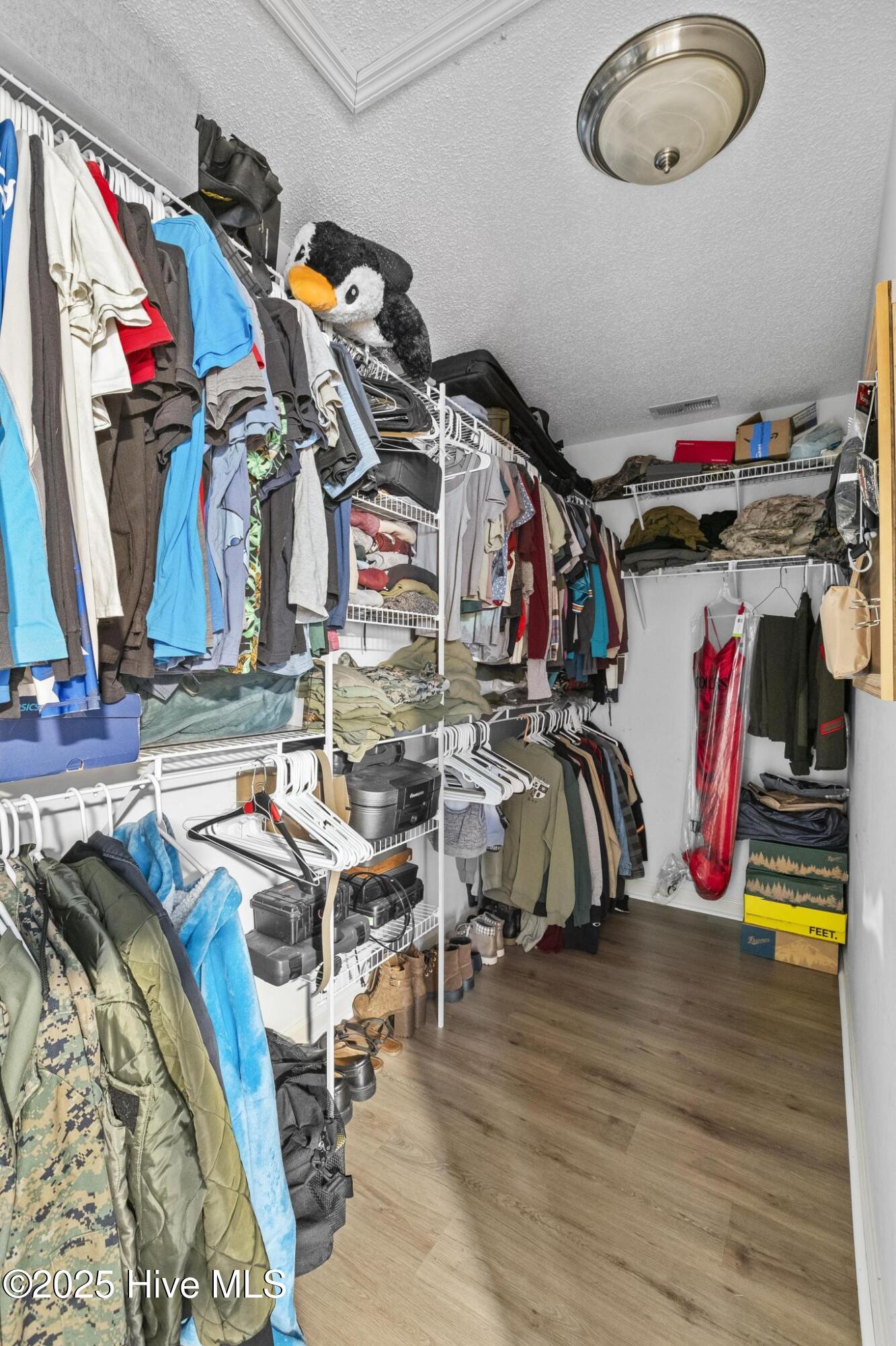 100542595 | Photo 20