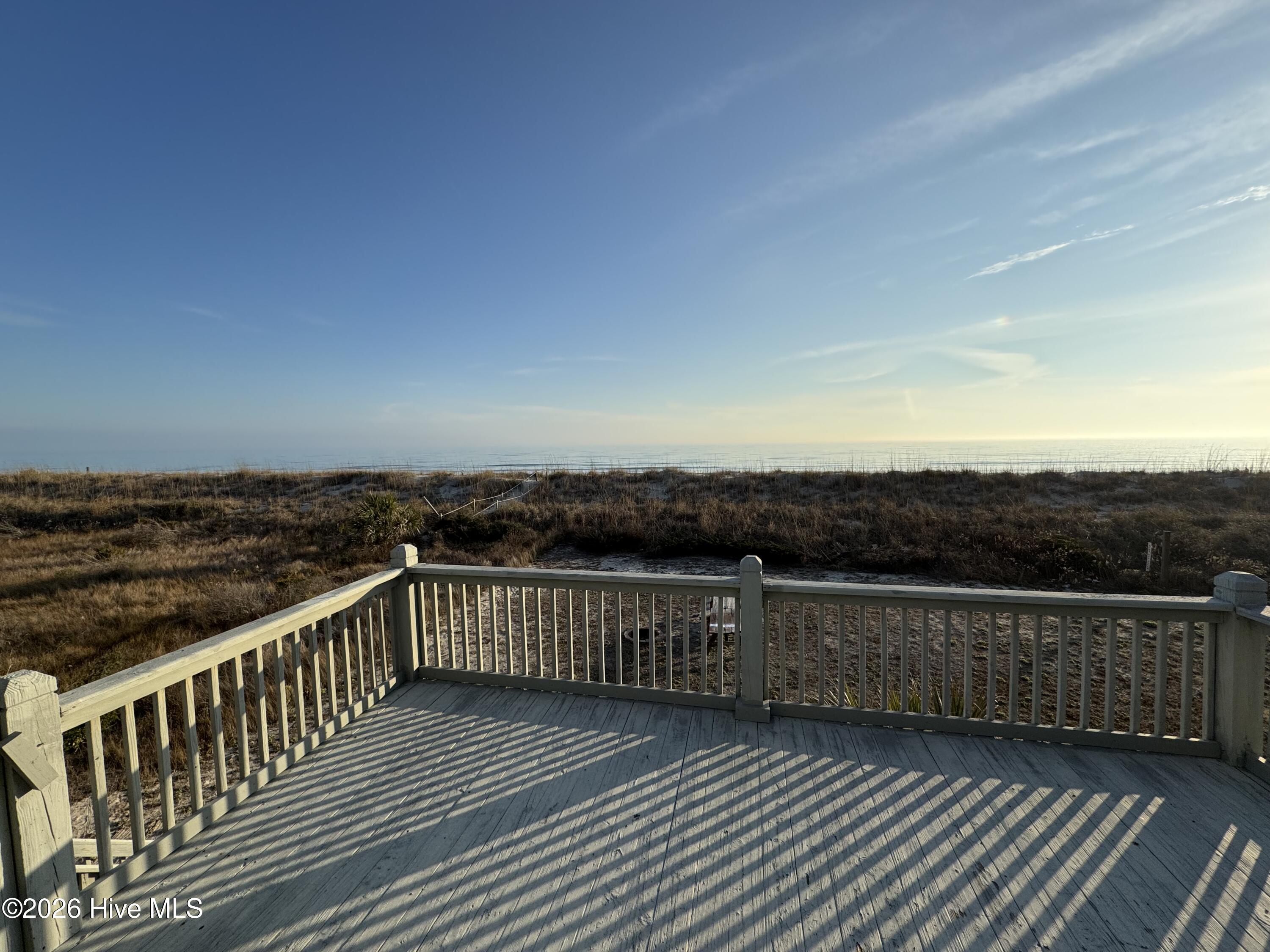 100548859 | Photo 32