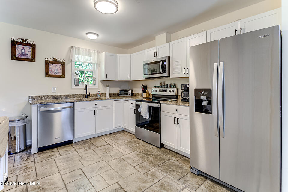 100550218 | Photo 31