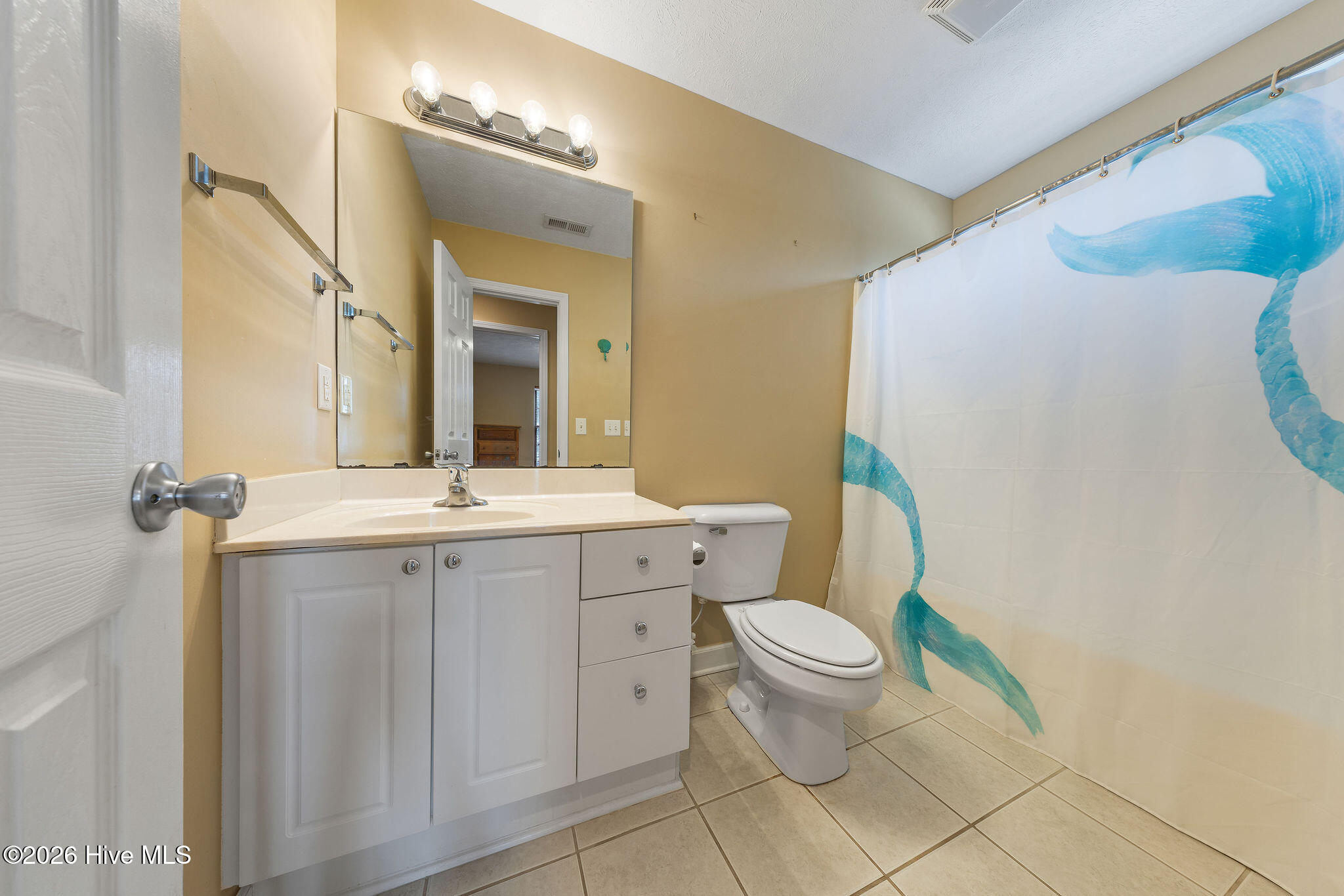 100551097 | Photo 24