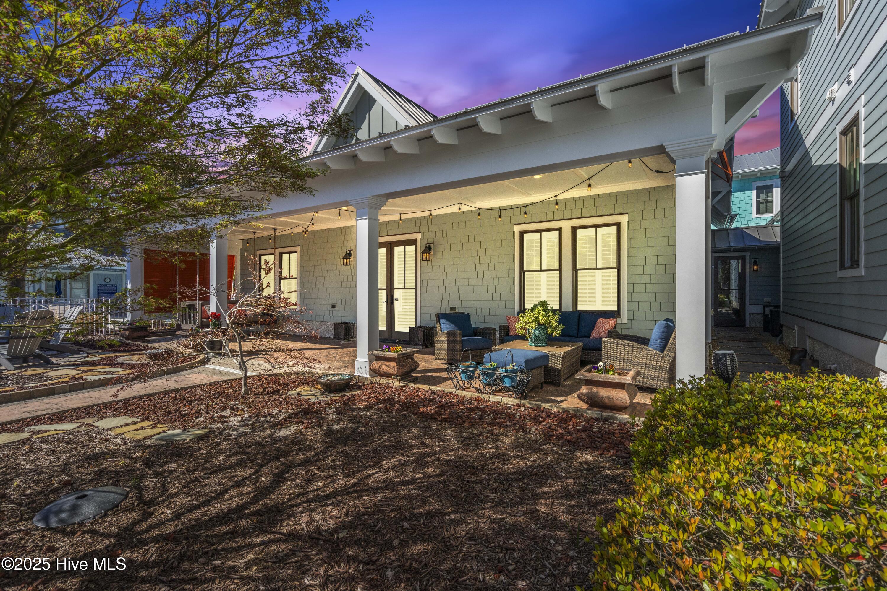 100498817 | Photo 91