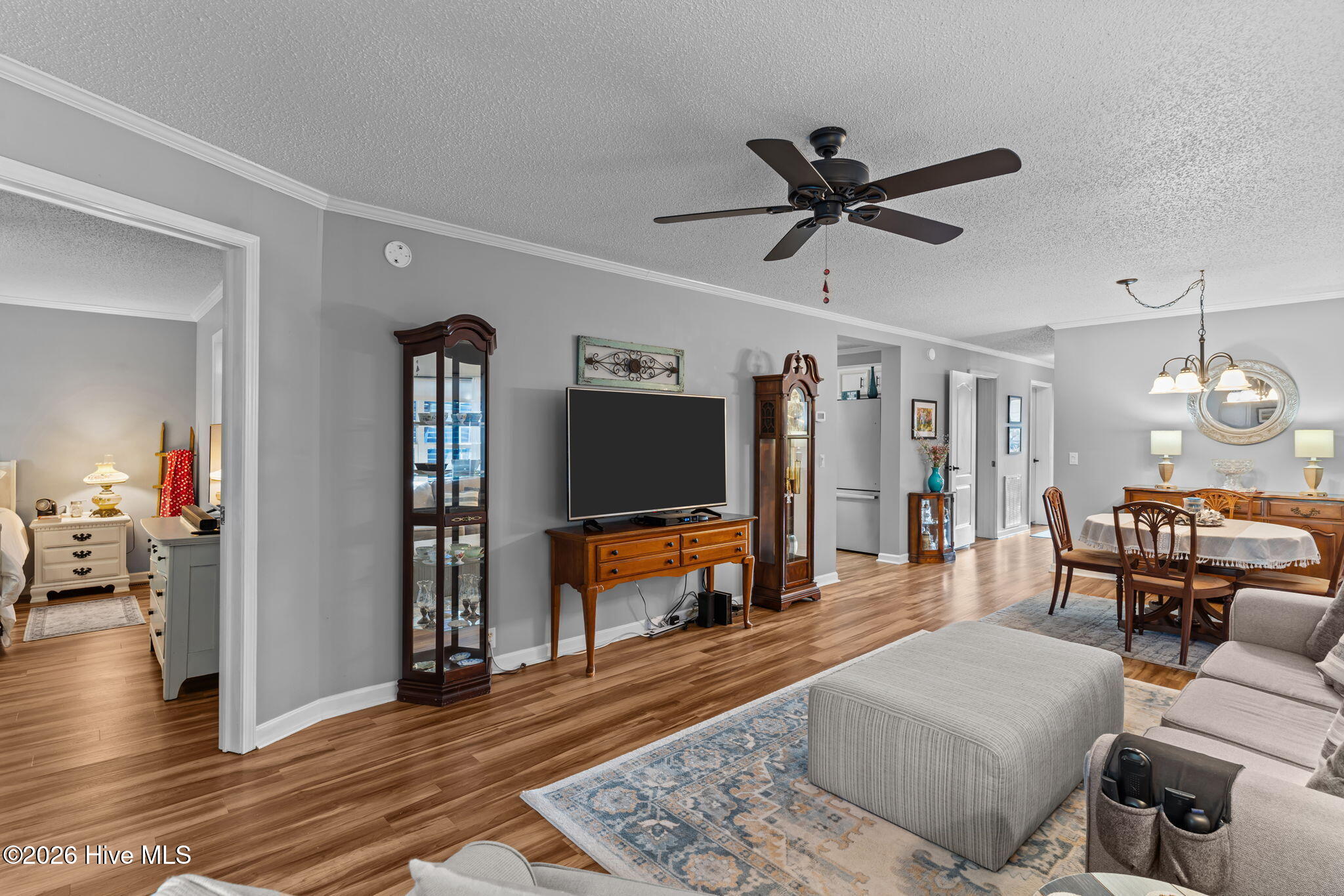 100559480 | Photo 11