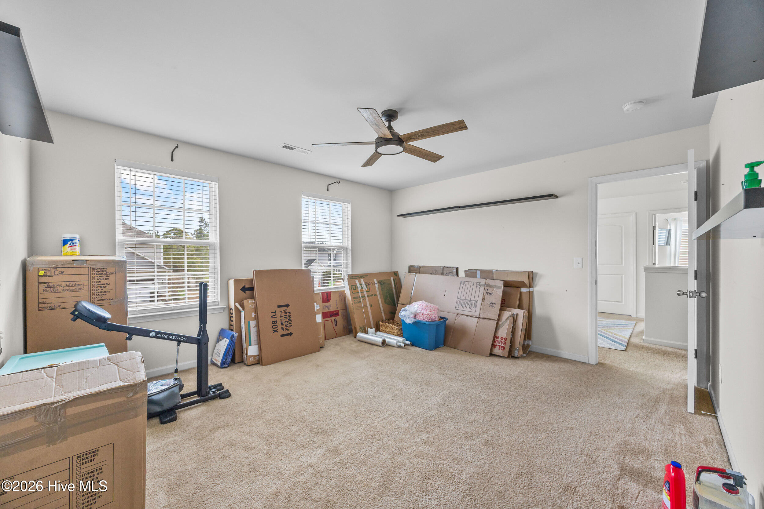 100552487 | Photo 30