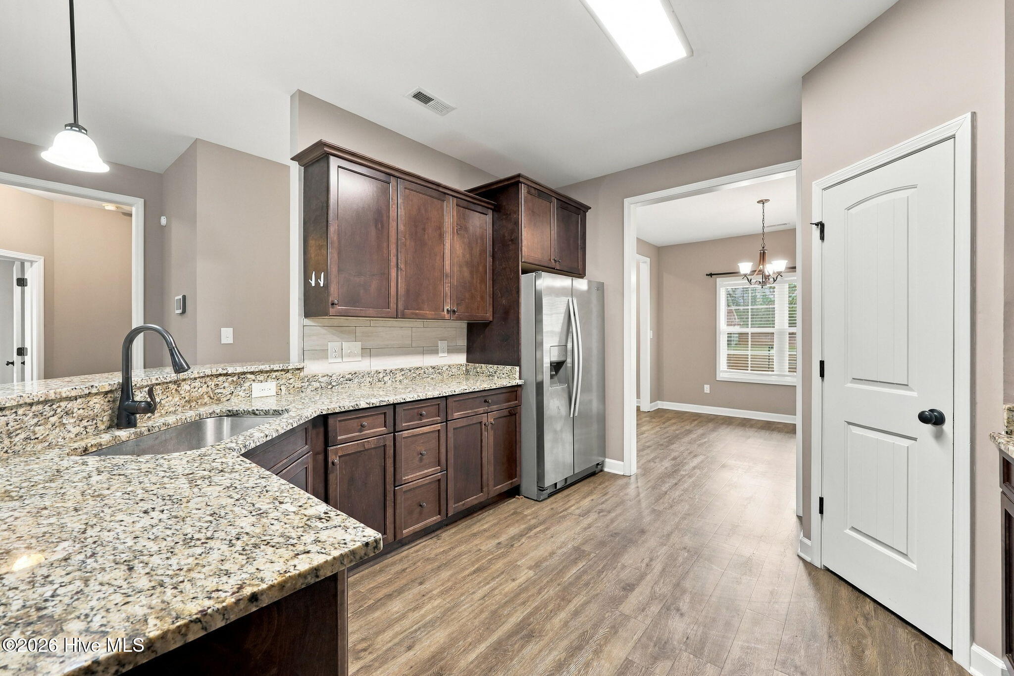 402 Kinroff Drive,Hubert