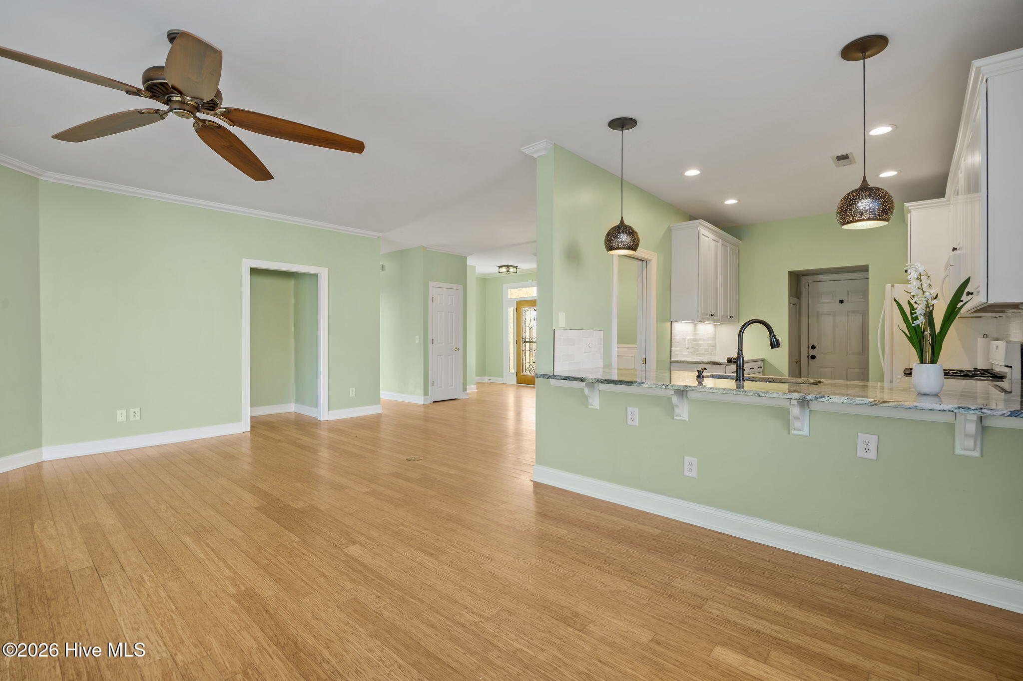 100561261 | Photo 22