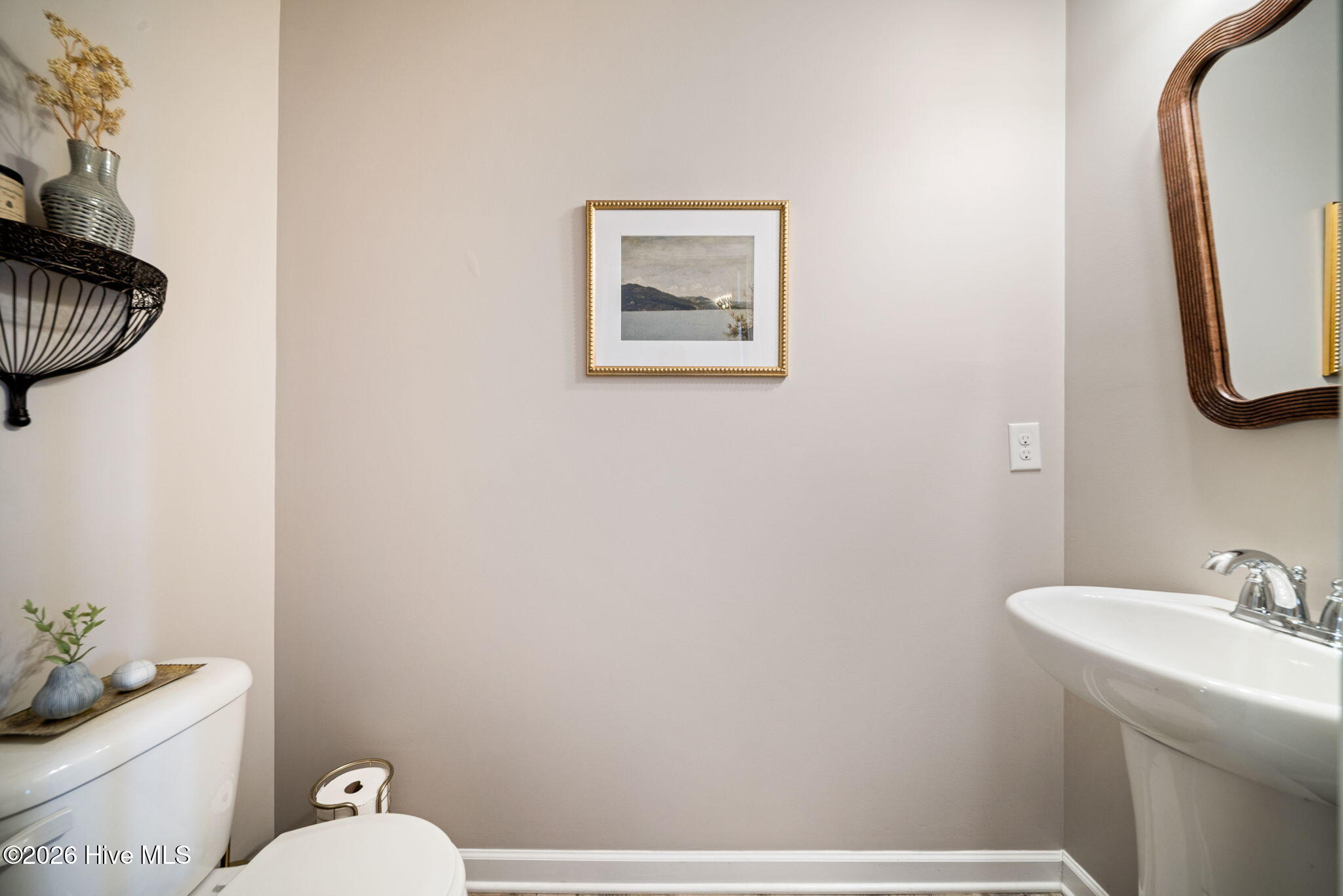 100556686 | Photo 18