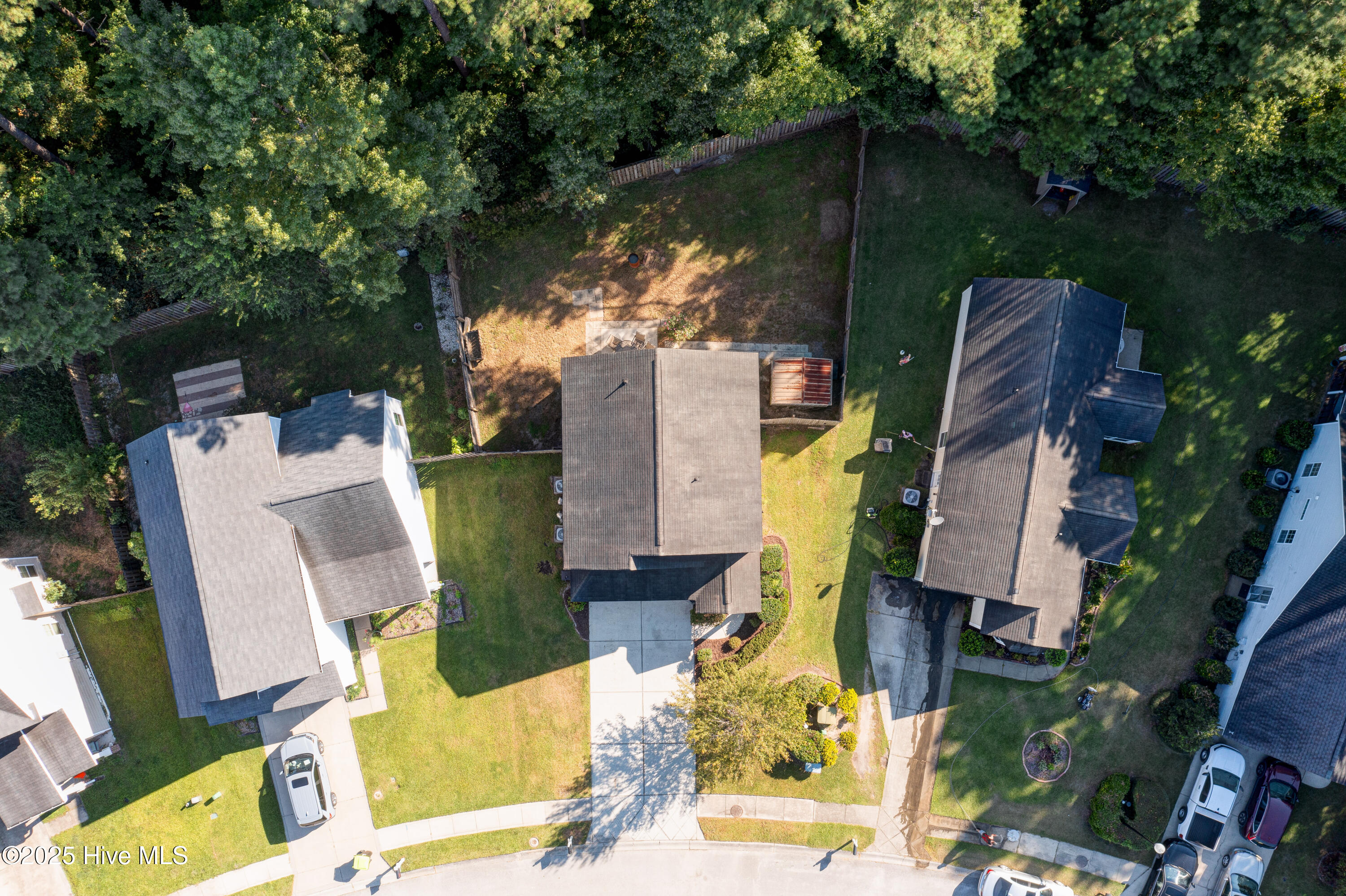 100530947 | Photo 40