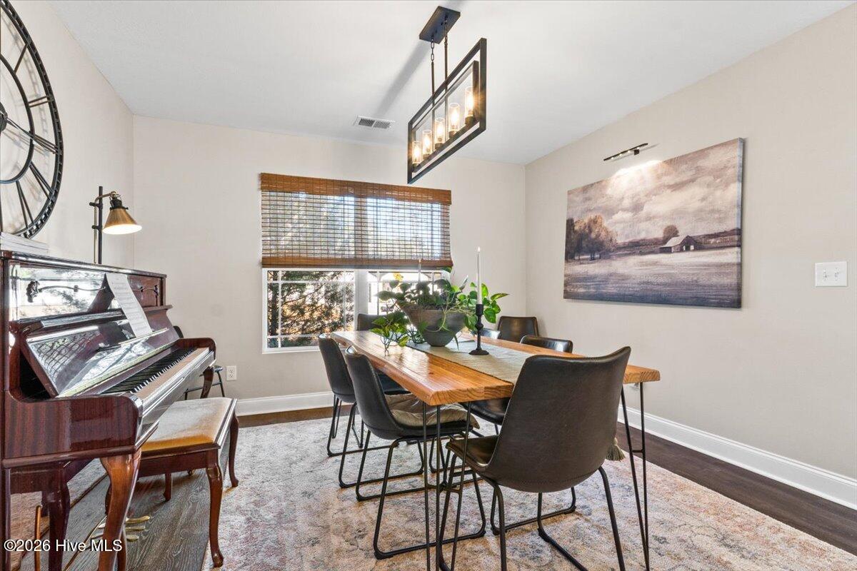 100548136 | Photo 12