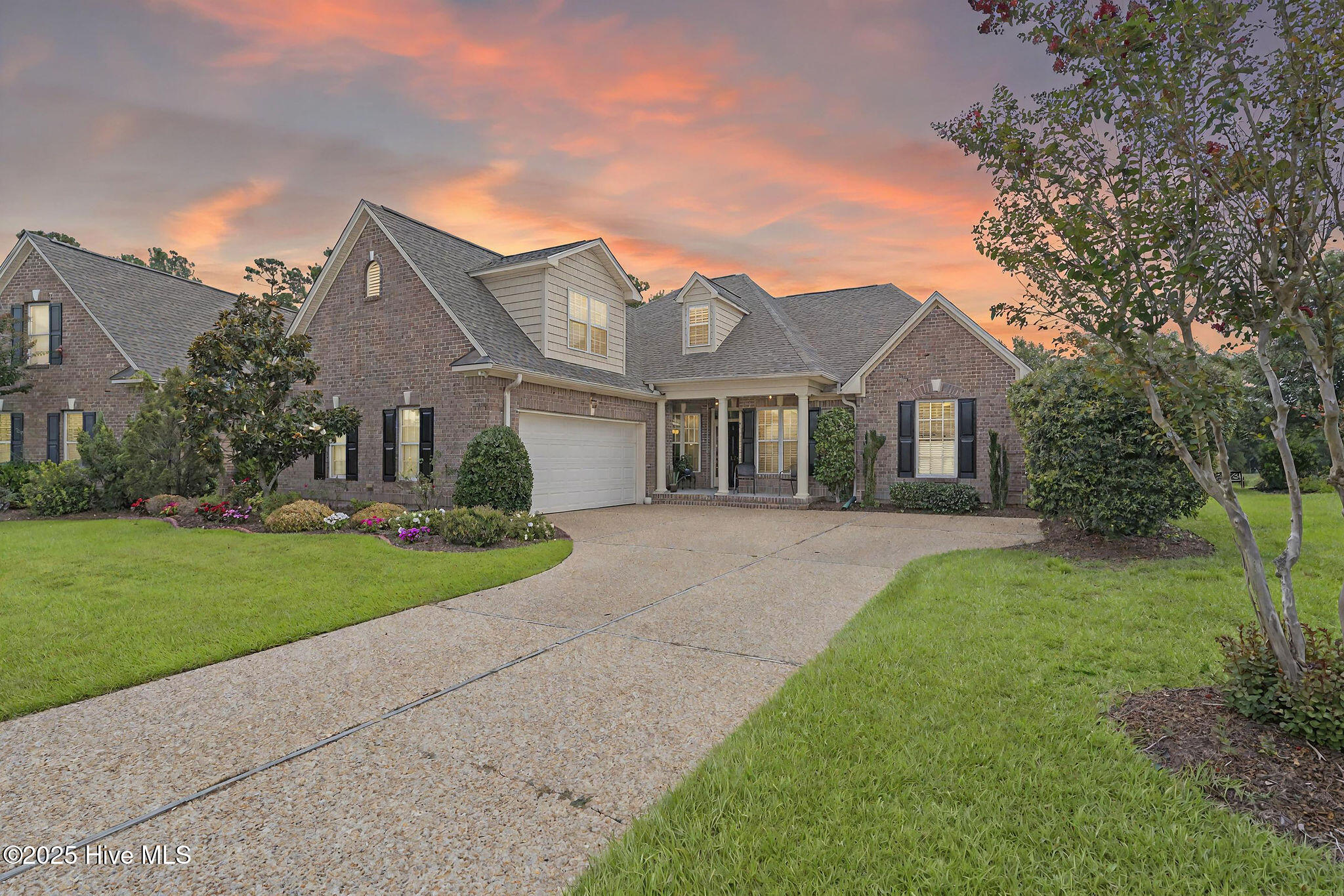 100524928 | Photo 47